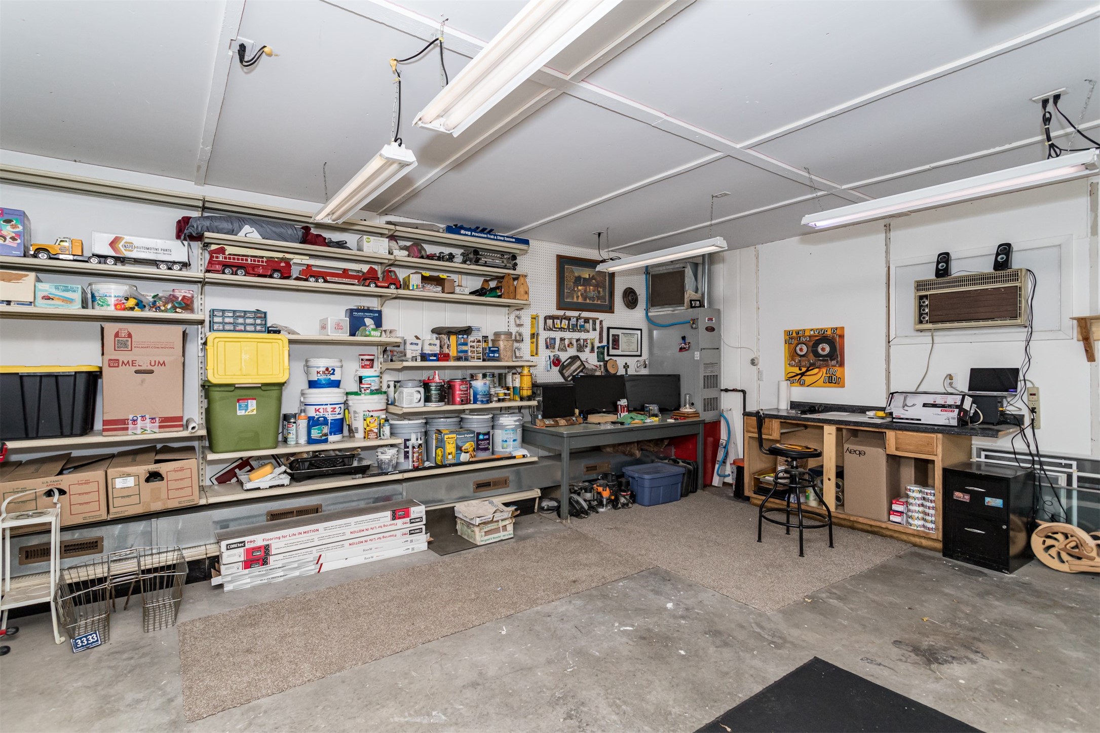 1114 W 3rd Street