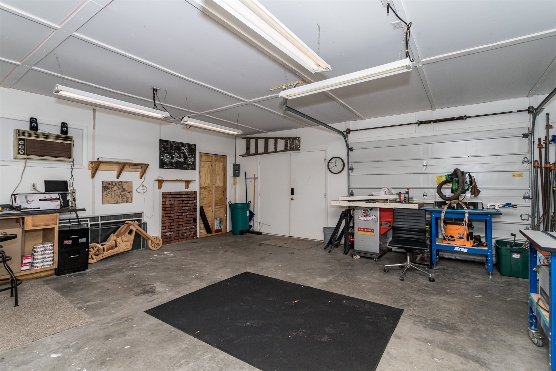 1114 W 3rd Street
