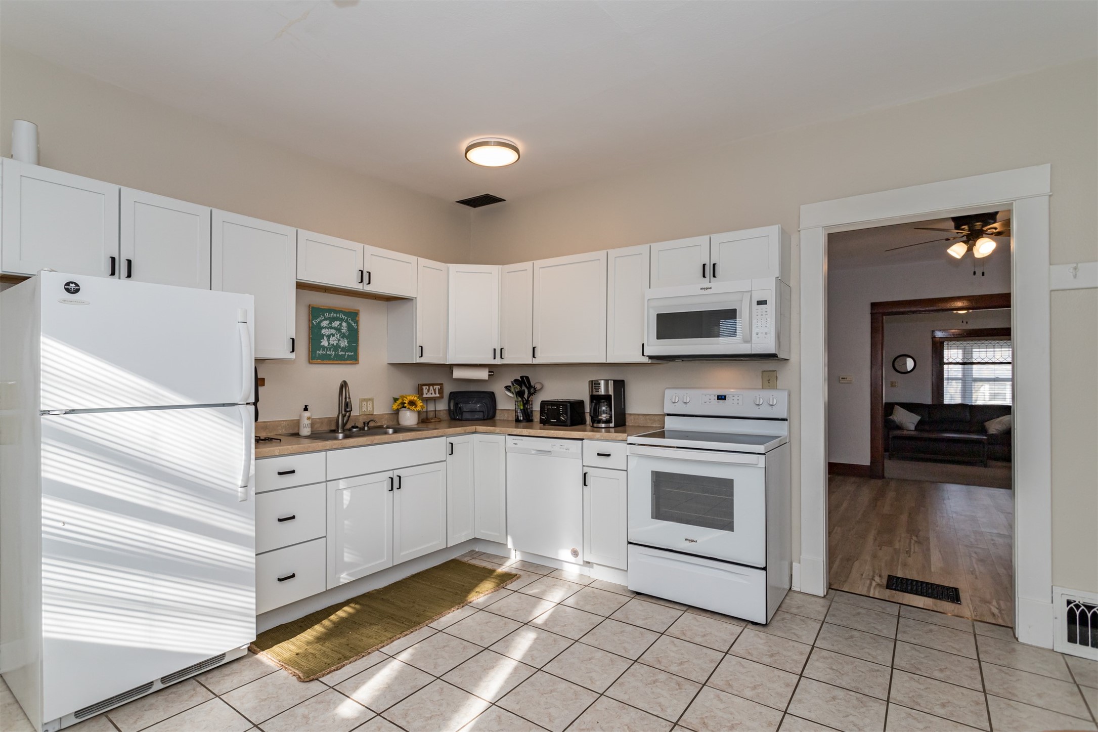 1114 W 3rd Street