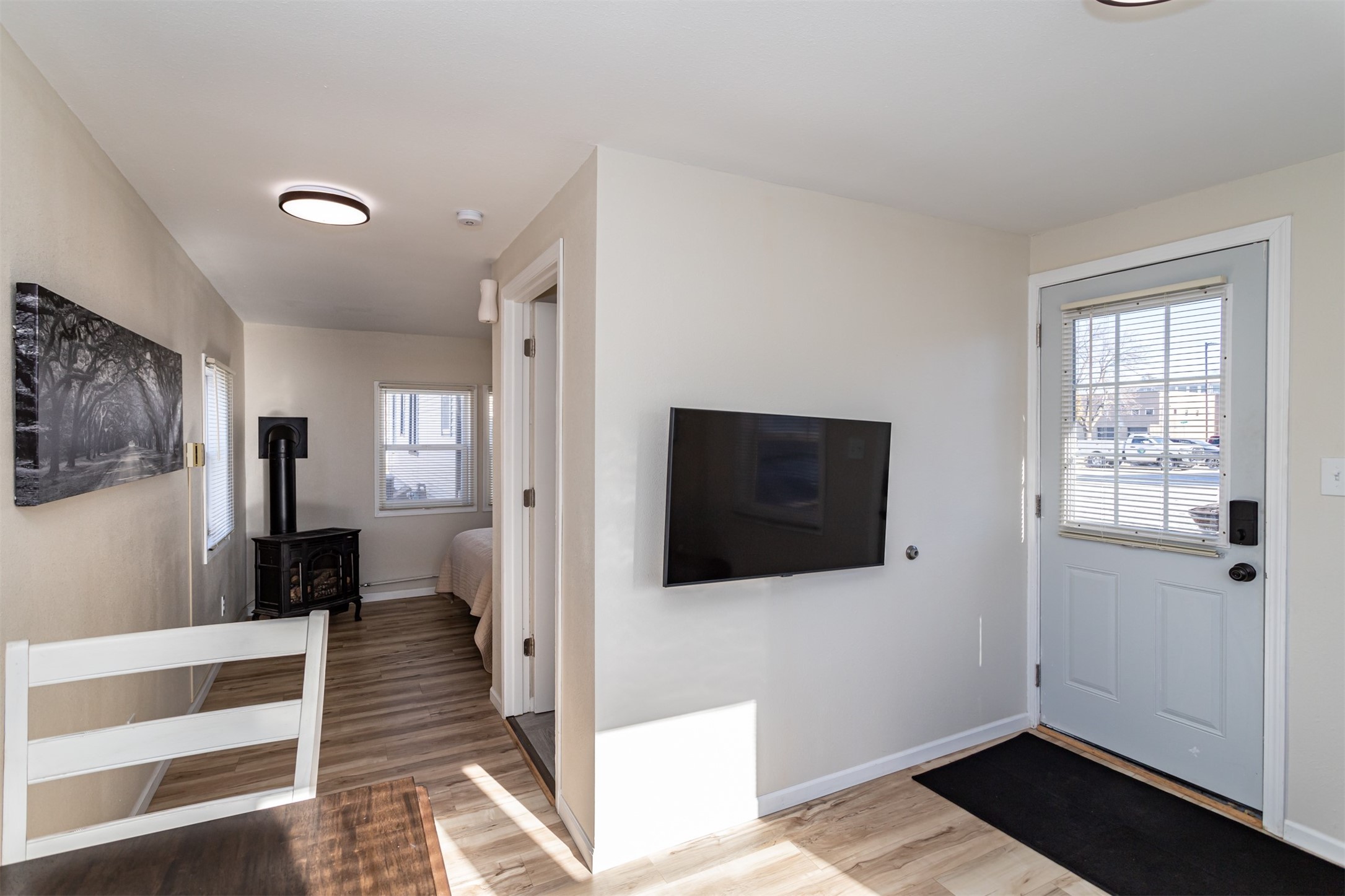 1114 W 3rd Street