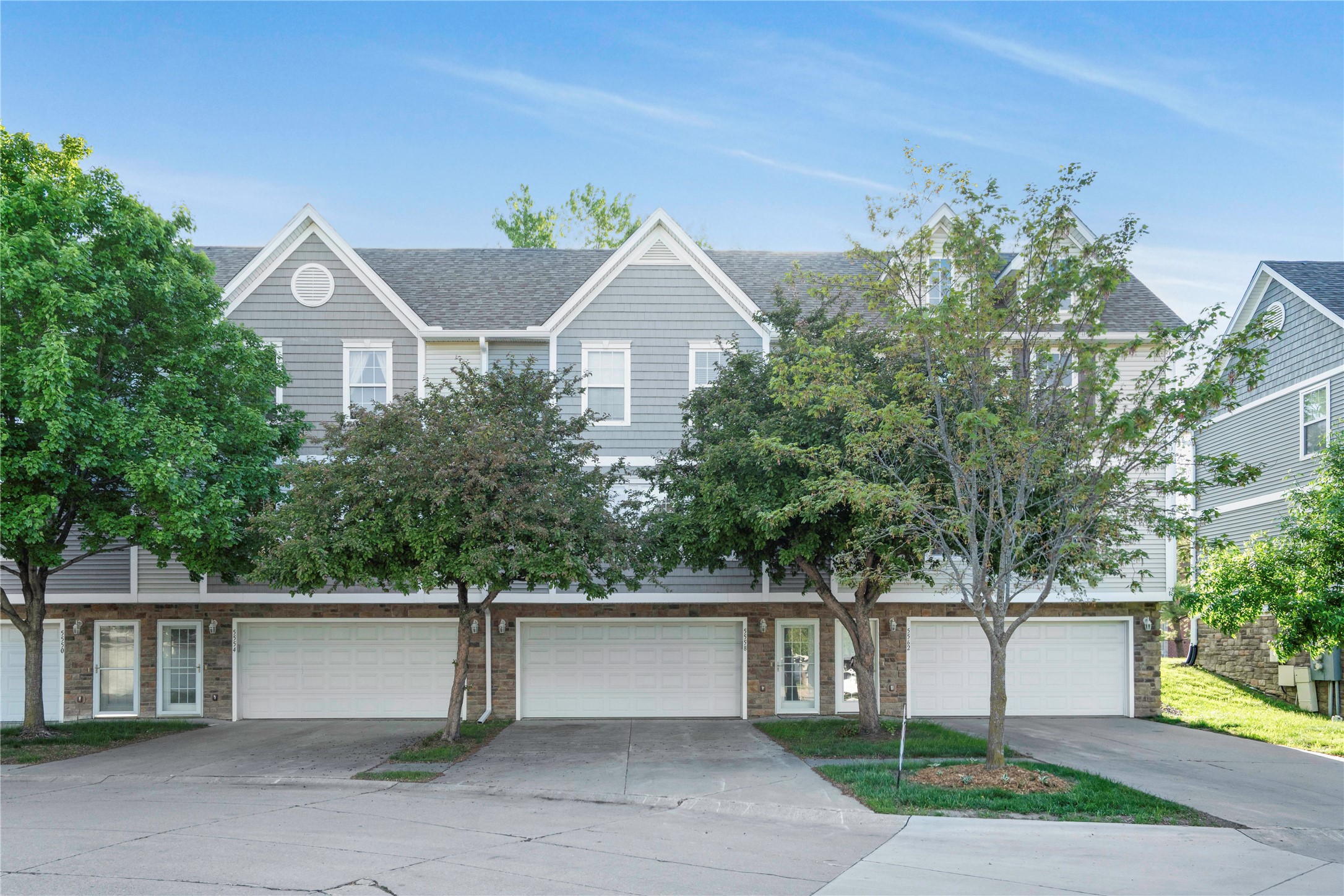 5558 Boston Court