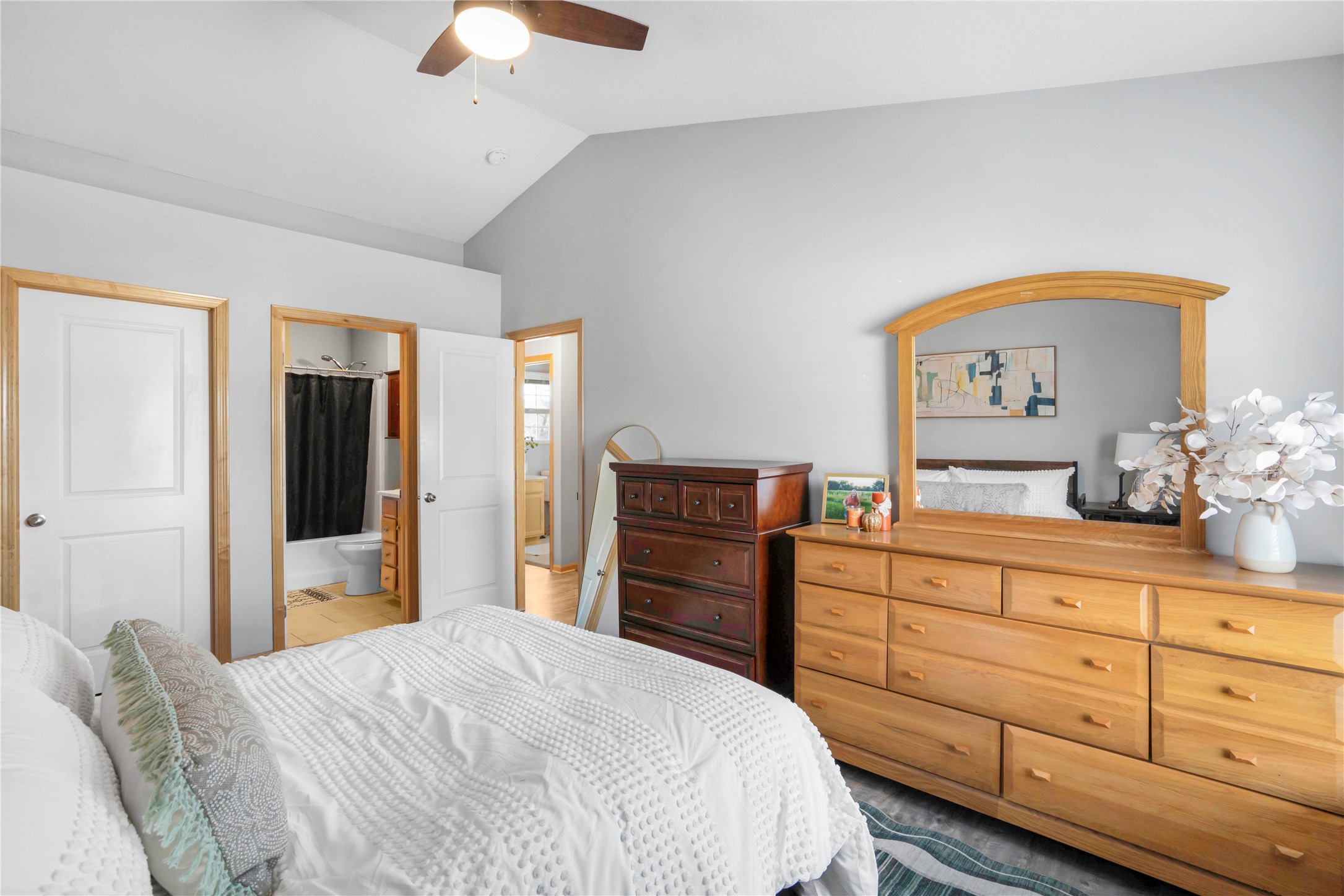 5558 Boston Court