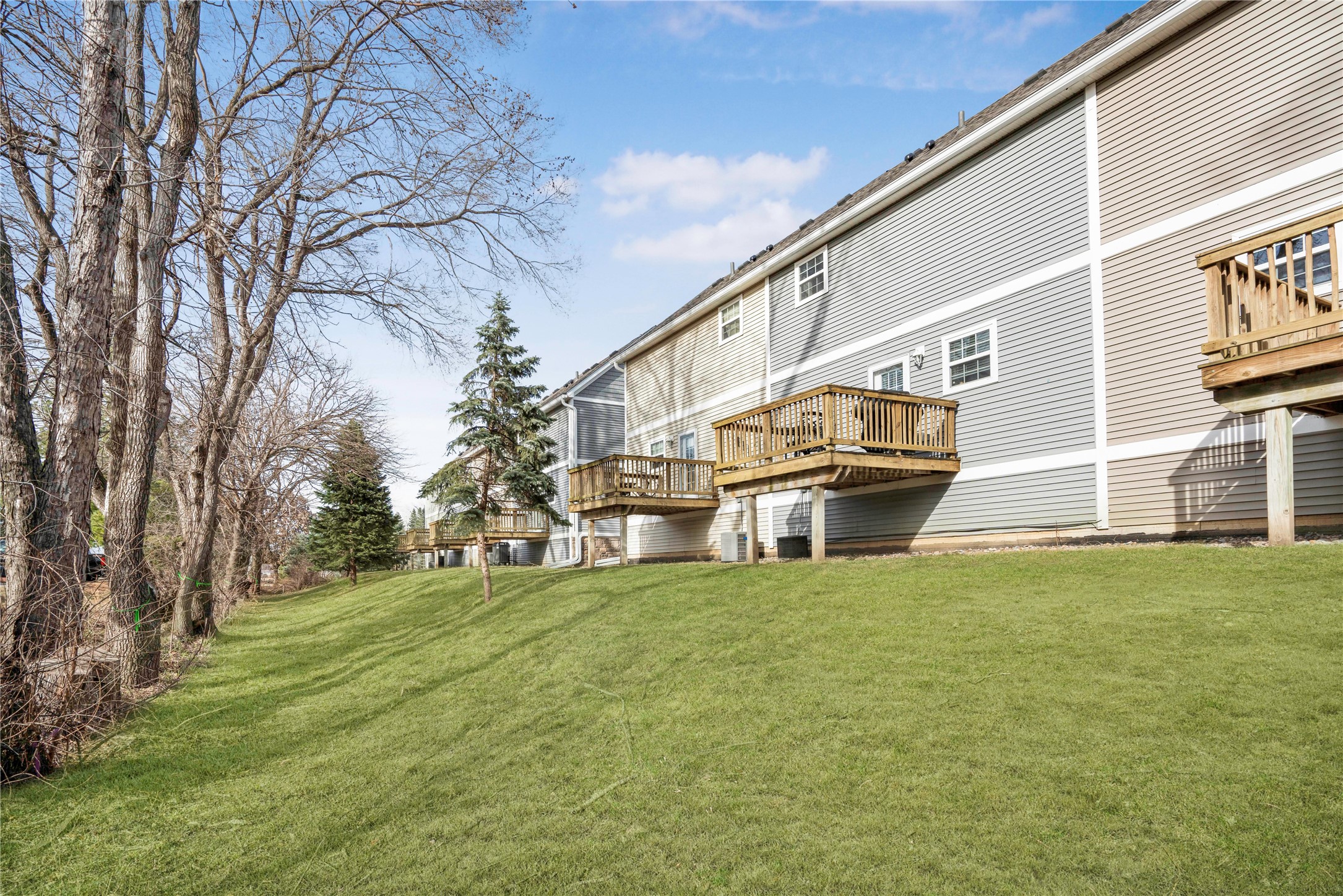 5558 Boston Court