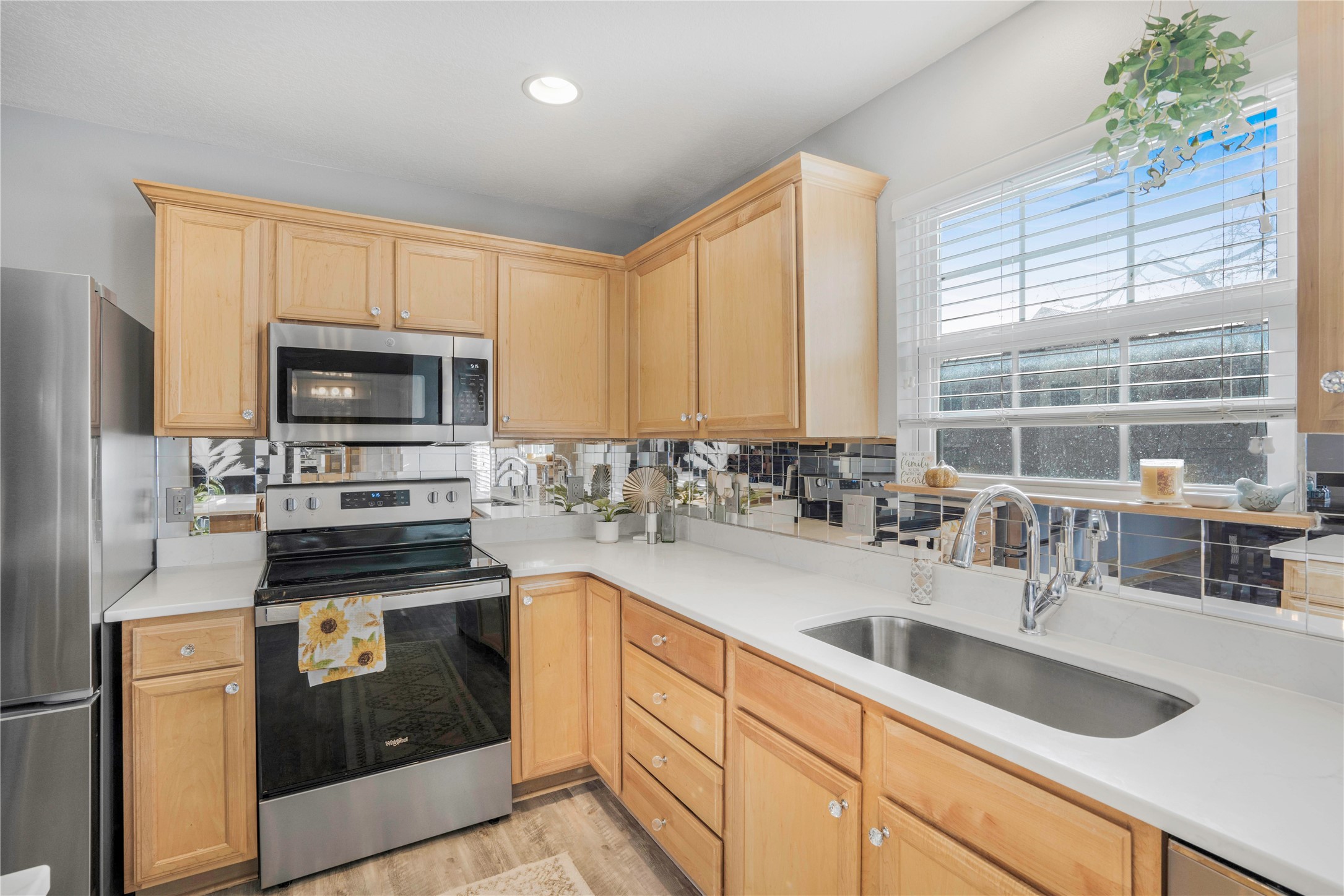 5558 Boston Court