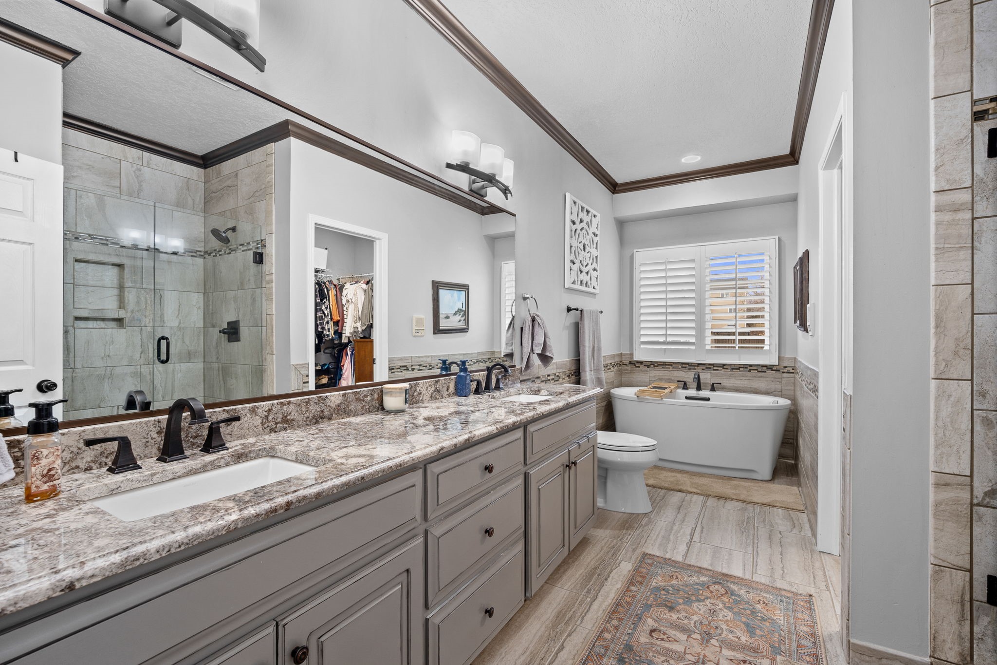 5903 Northview Drive