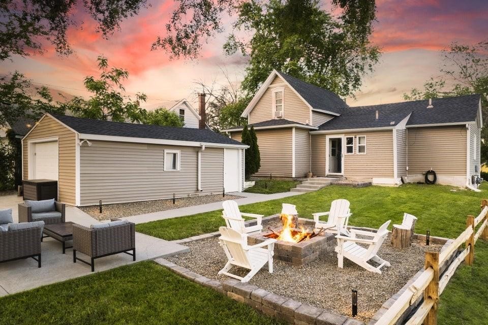 121 Kingsbury Avenue