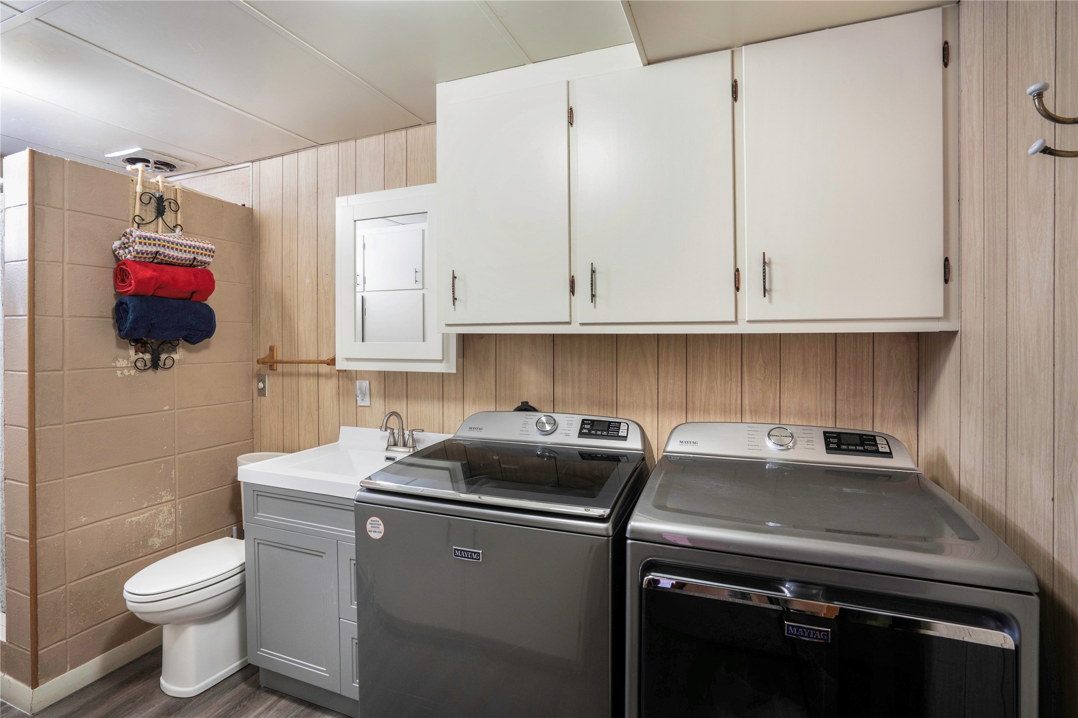 1208 Mary Lane