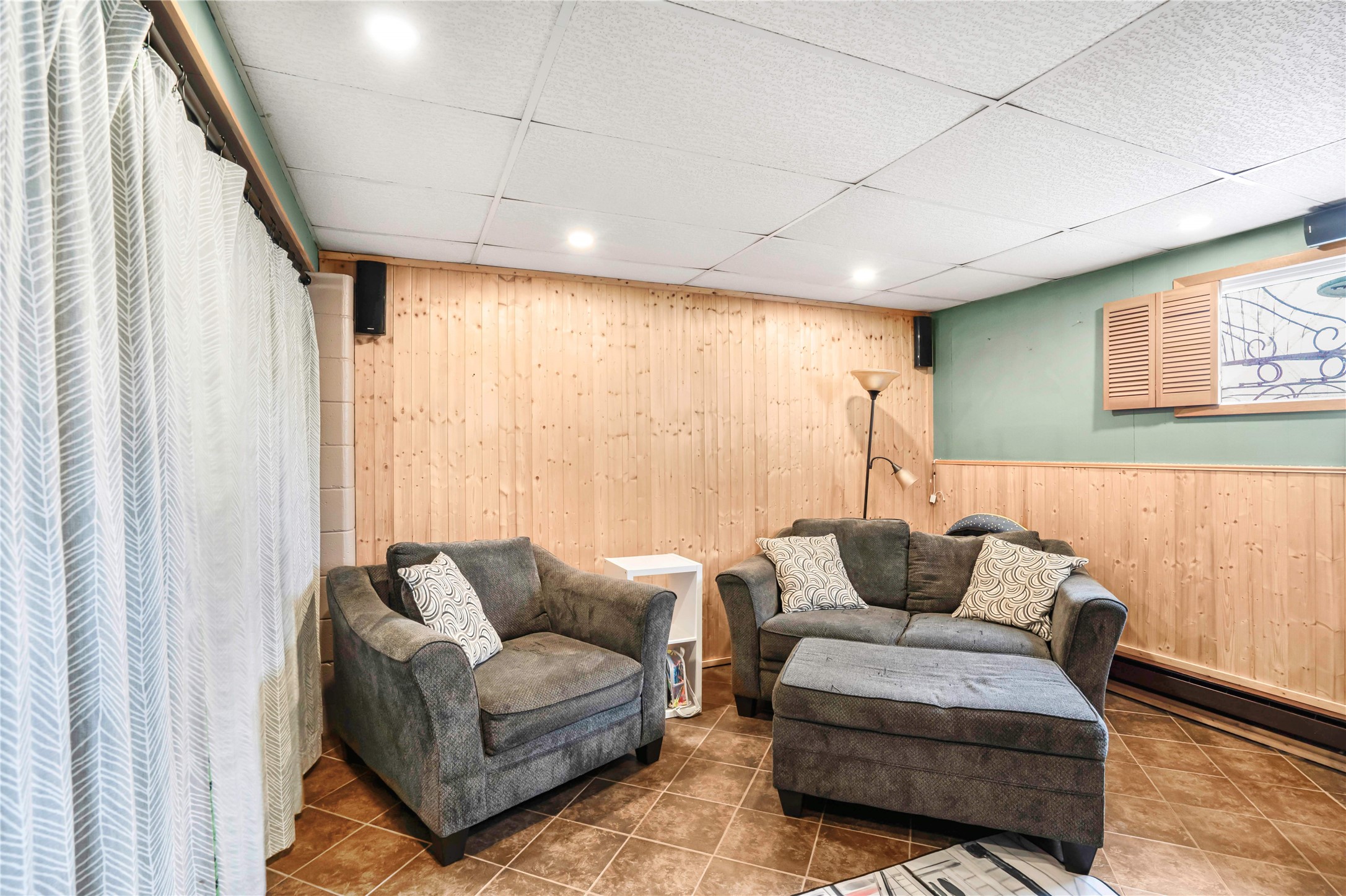 1208 Mary Lane