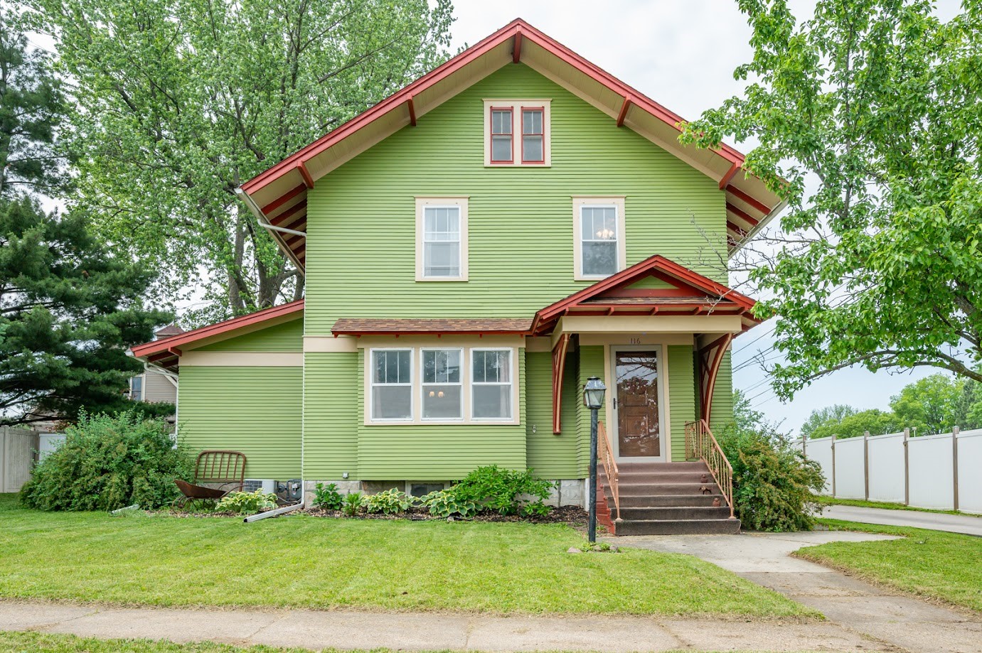 116 W Grant Street