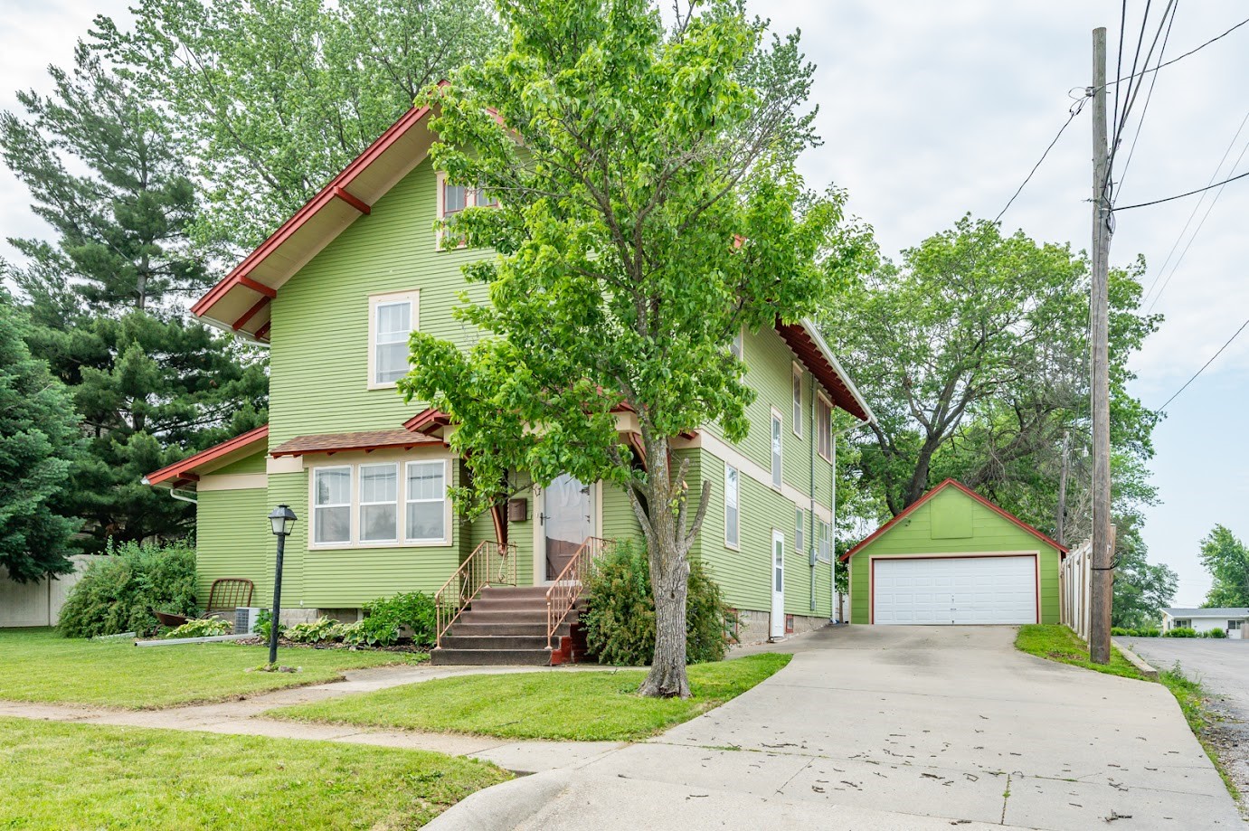 116 W Grant Street