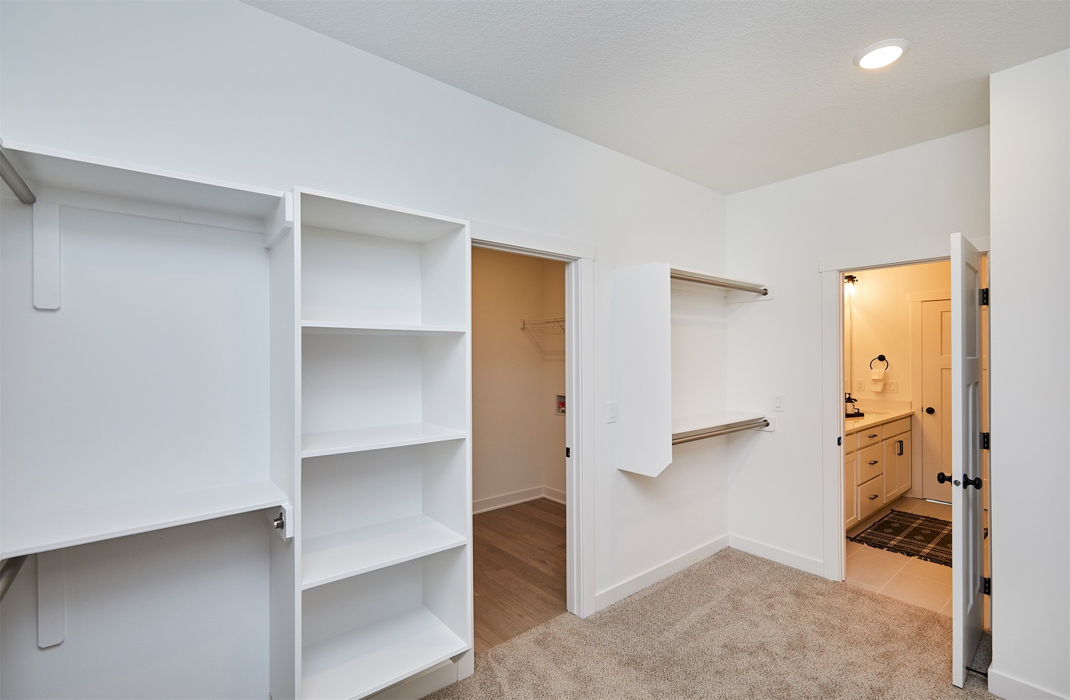 1605 NW Parkside Lane