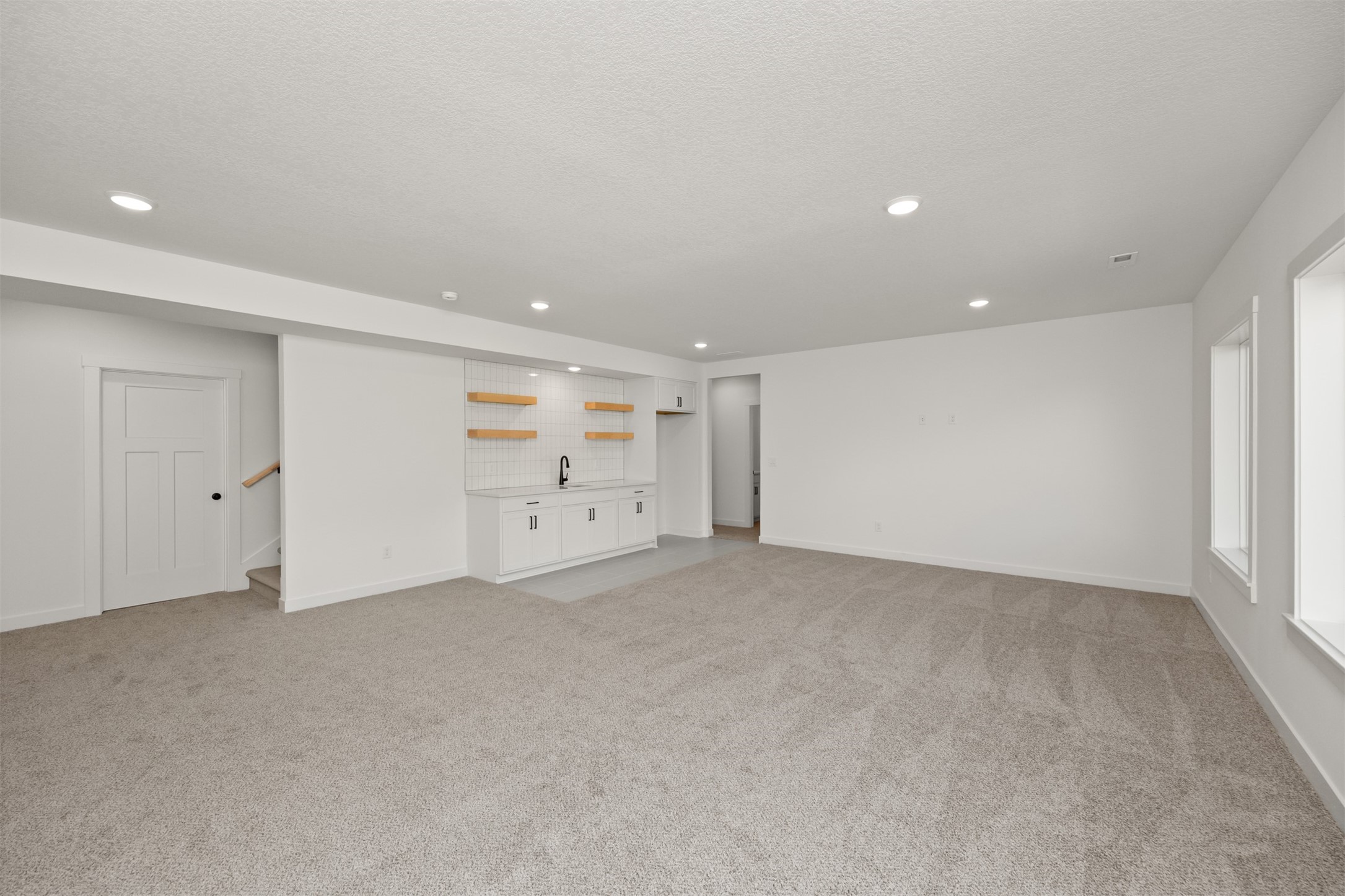 1605 NW Parkside Lane