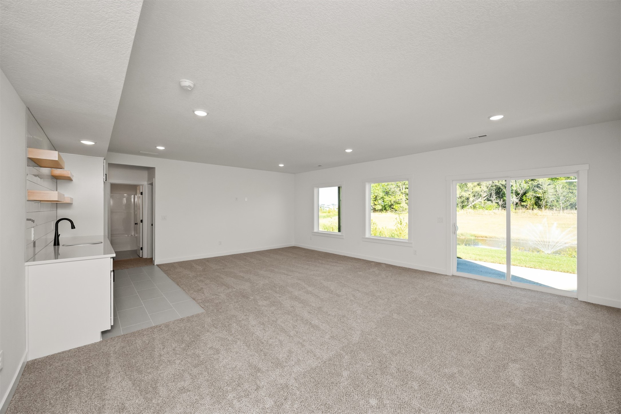 1605 NW Parkside Lane
