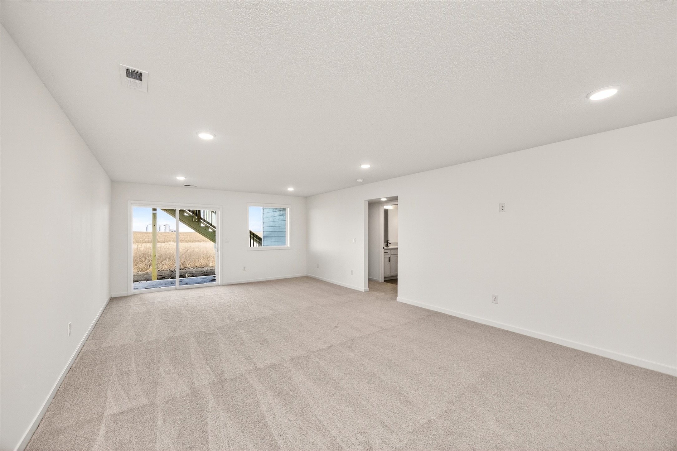 1085 NW Macarthur Lane