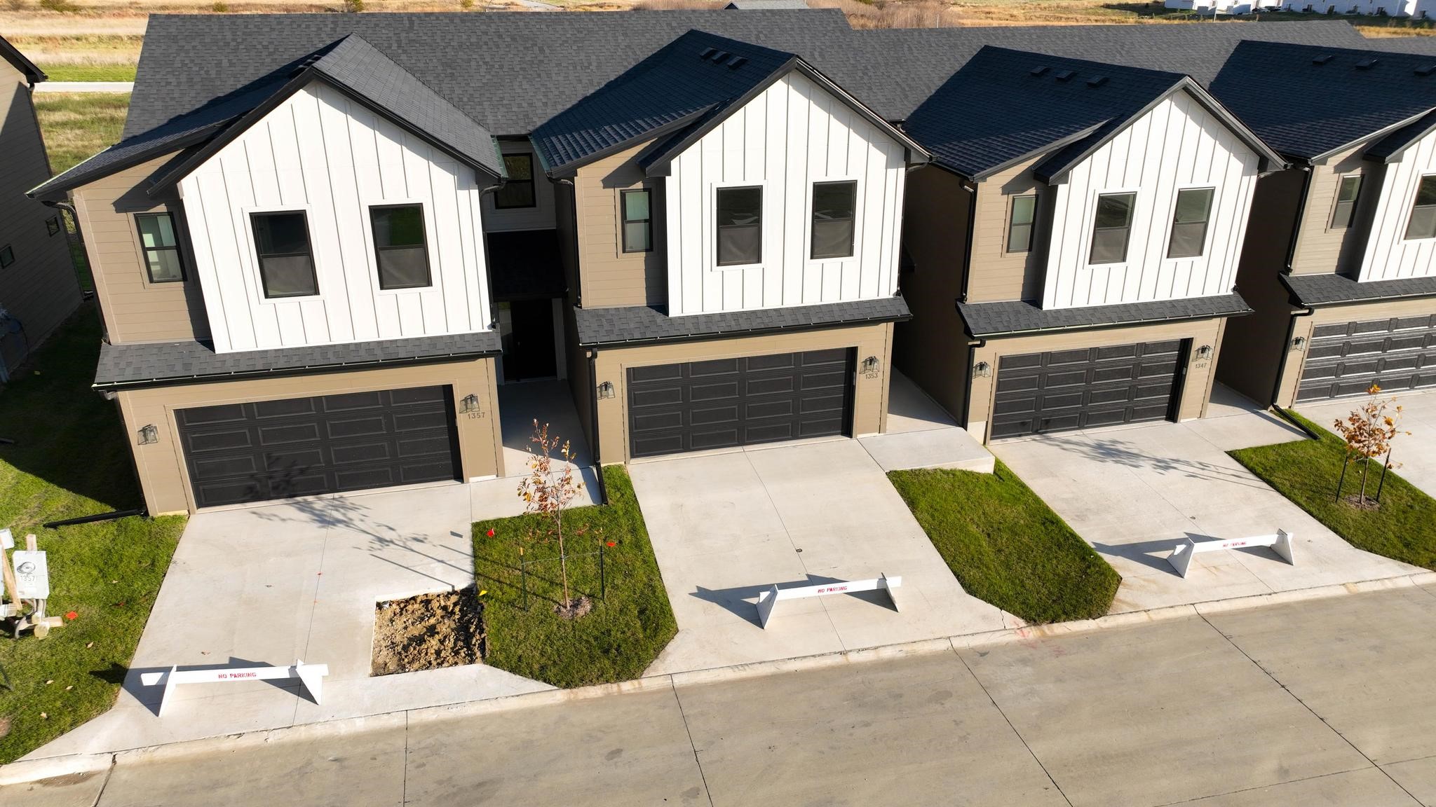 1353 Meadow Rose Place