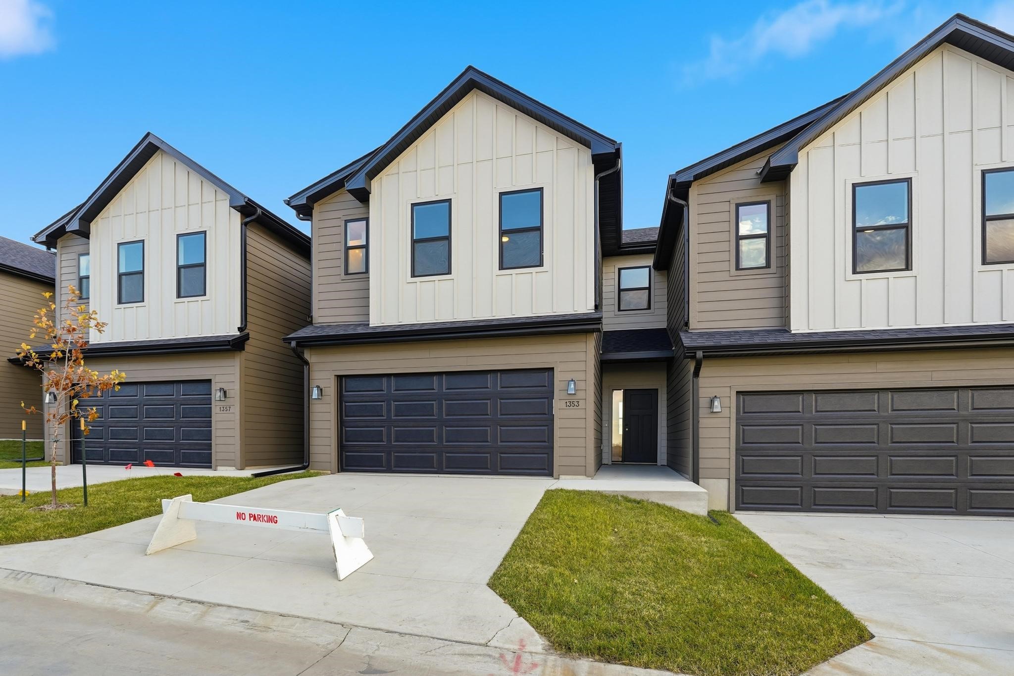 1353 Meadow Rose Place