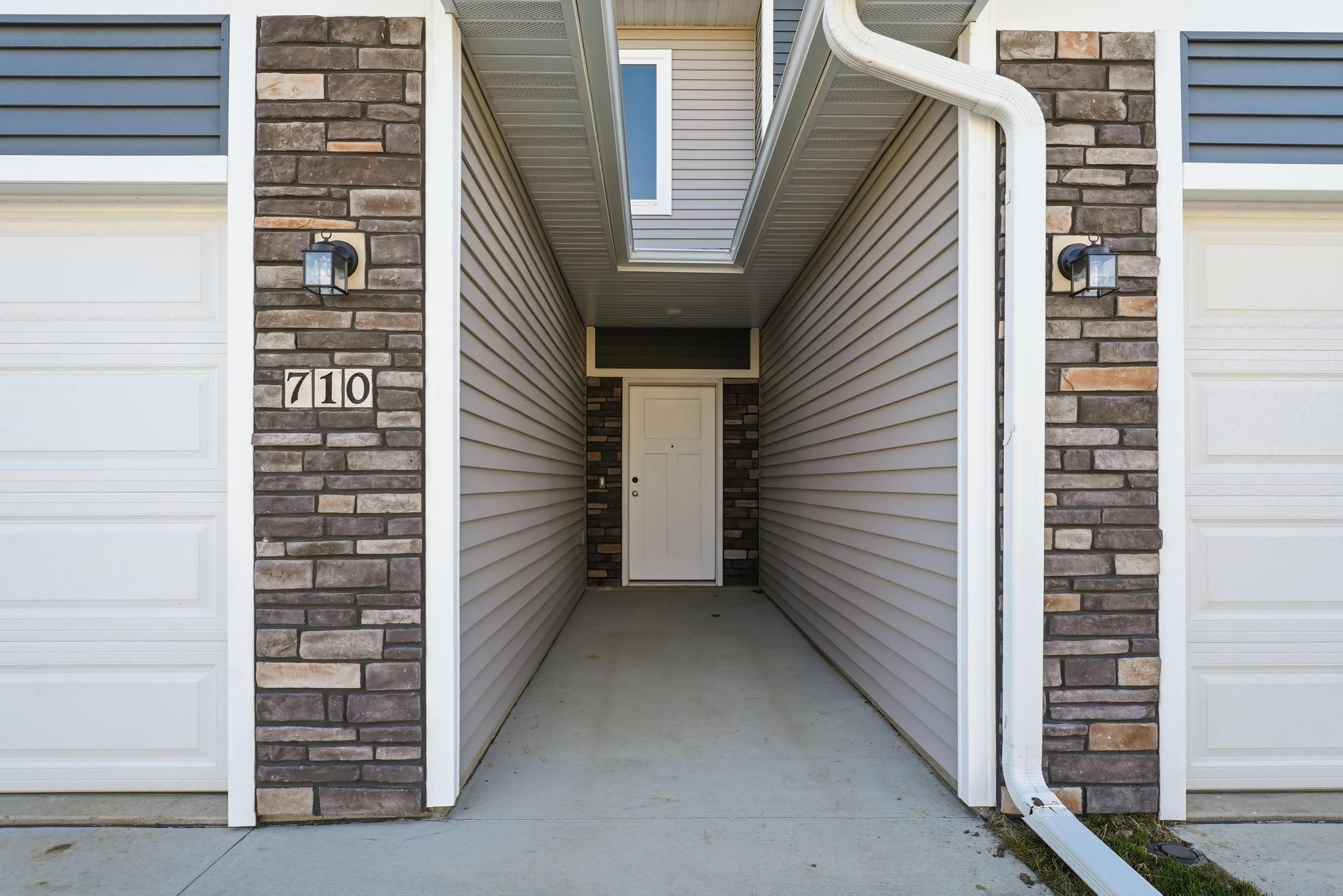 710 Campusside Place
