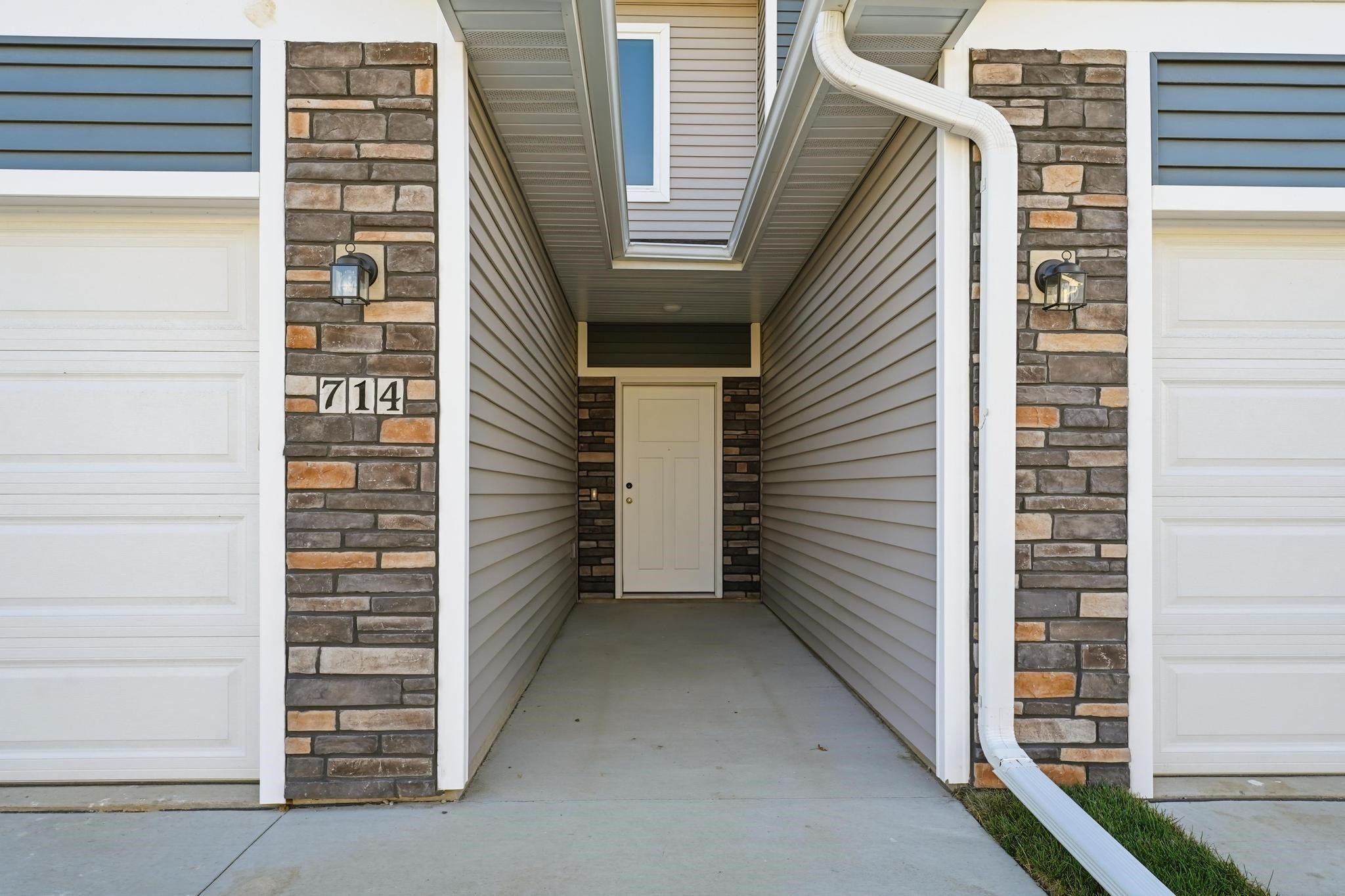 714 Campusside Place
