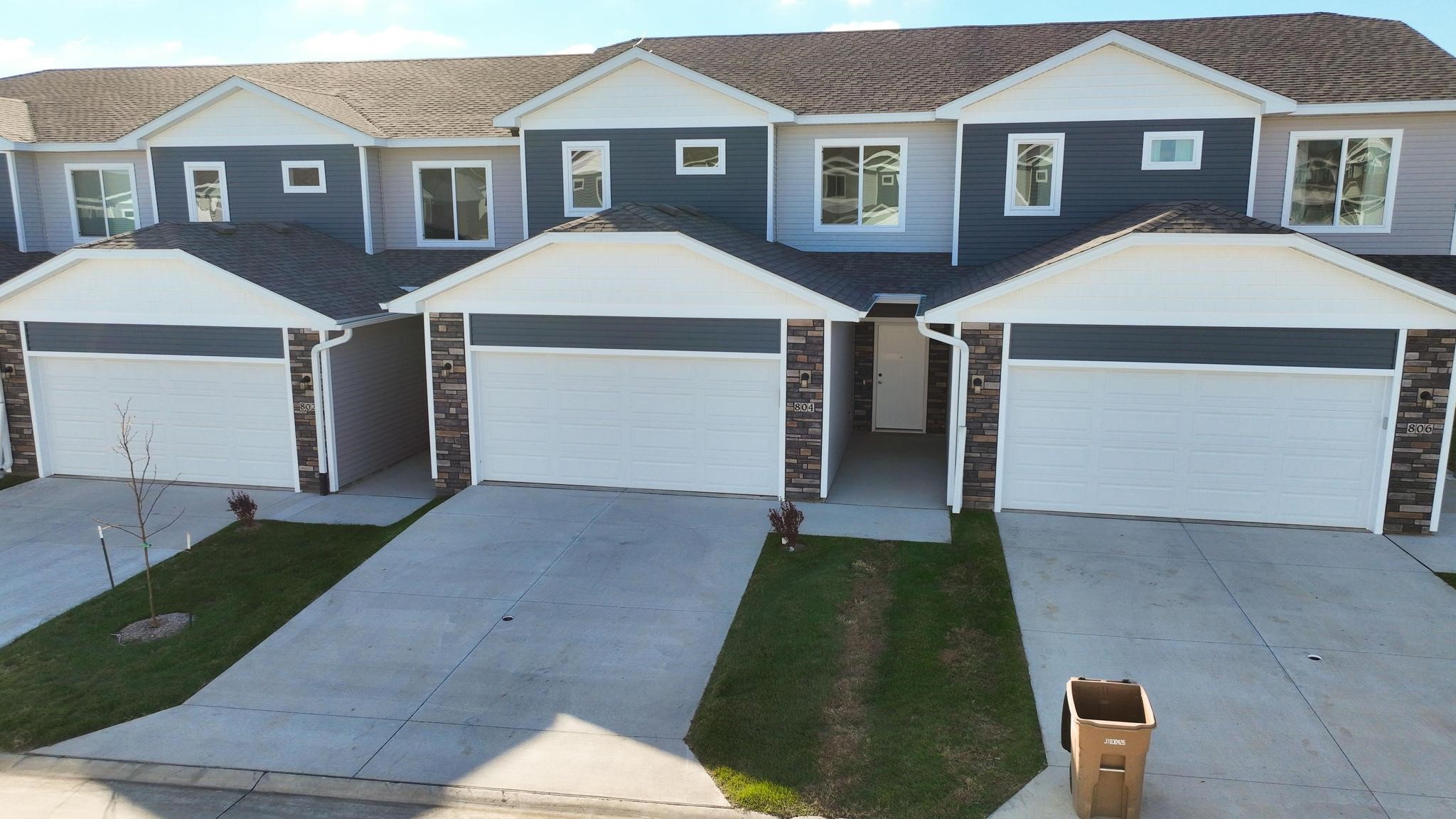 804 Campusside Place