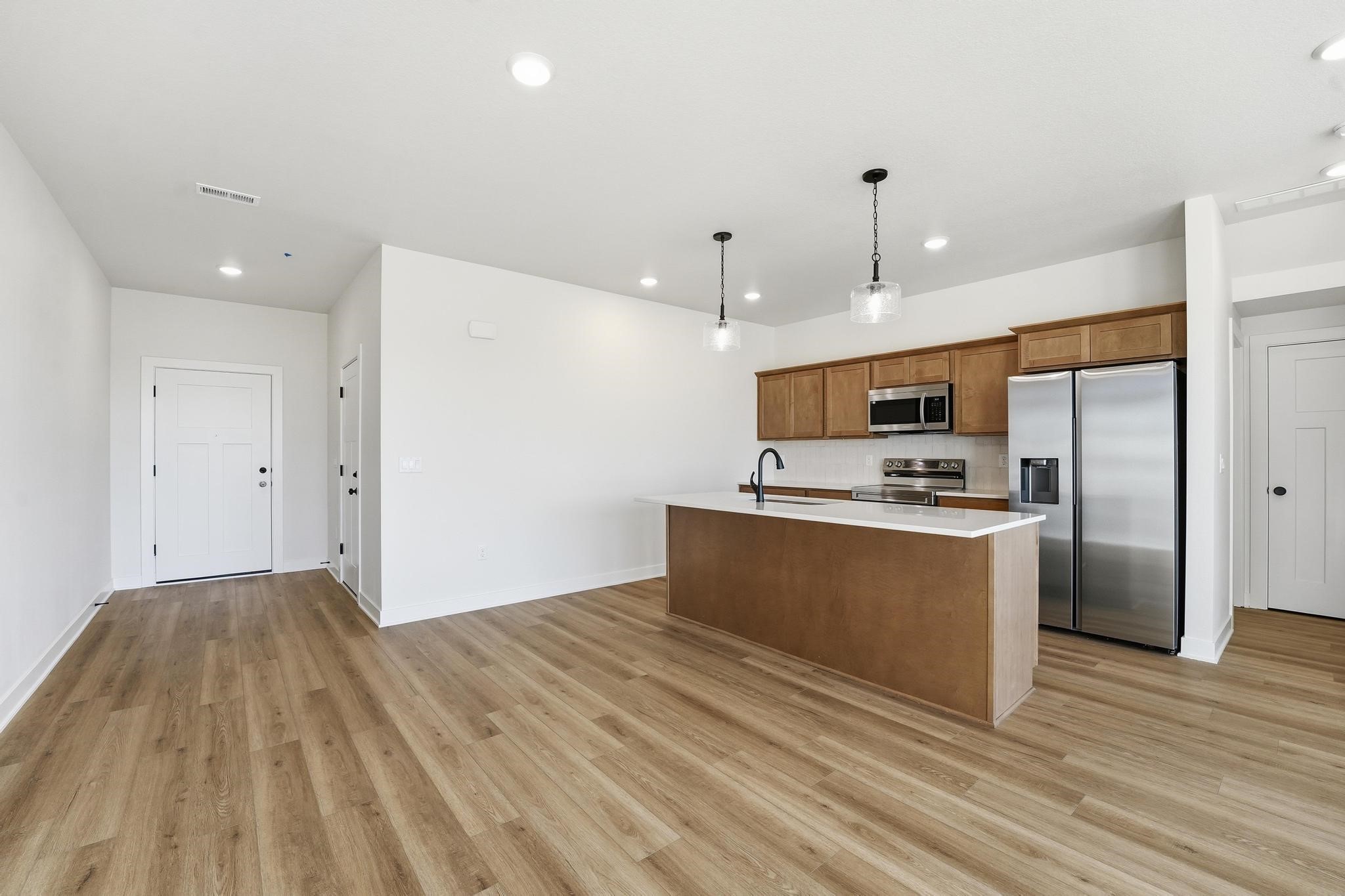 804 Campusside Place