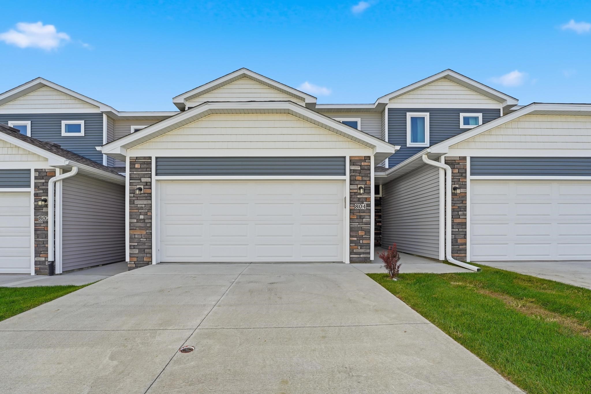 804 Campusside Place
