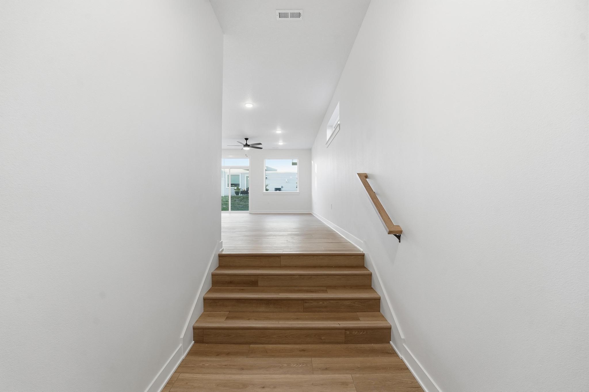 711 Campusside Place