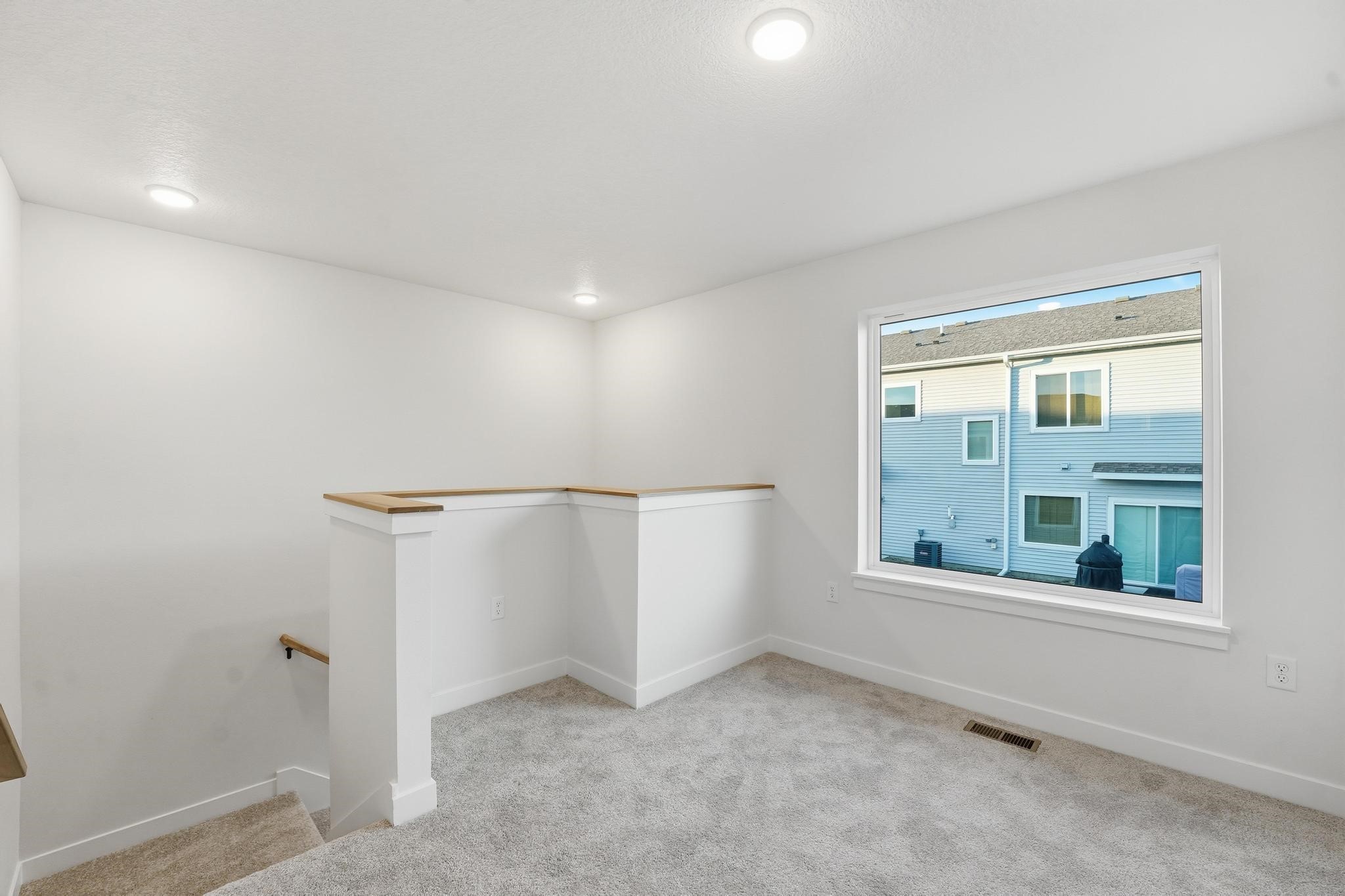 715 Campusside Place