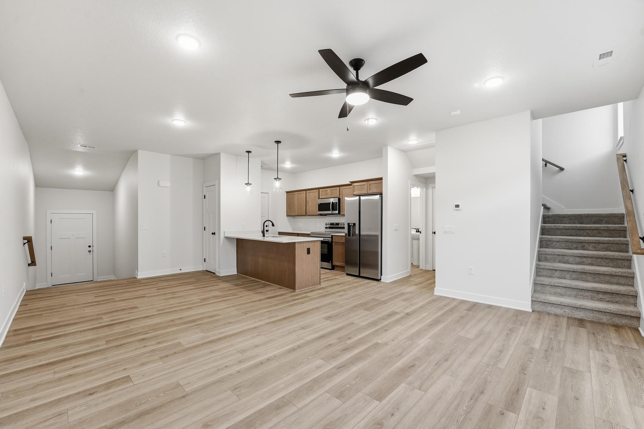 719 Campusside Place