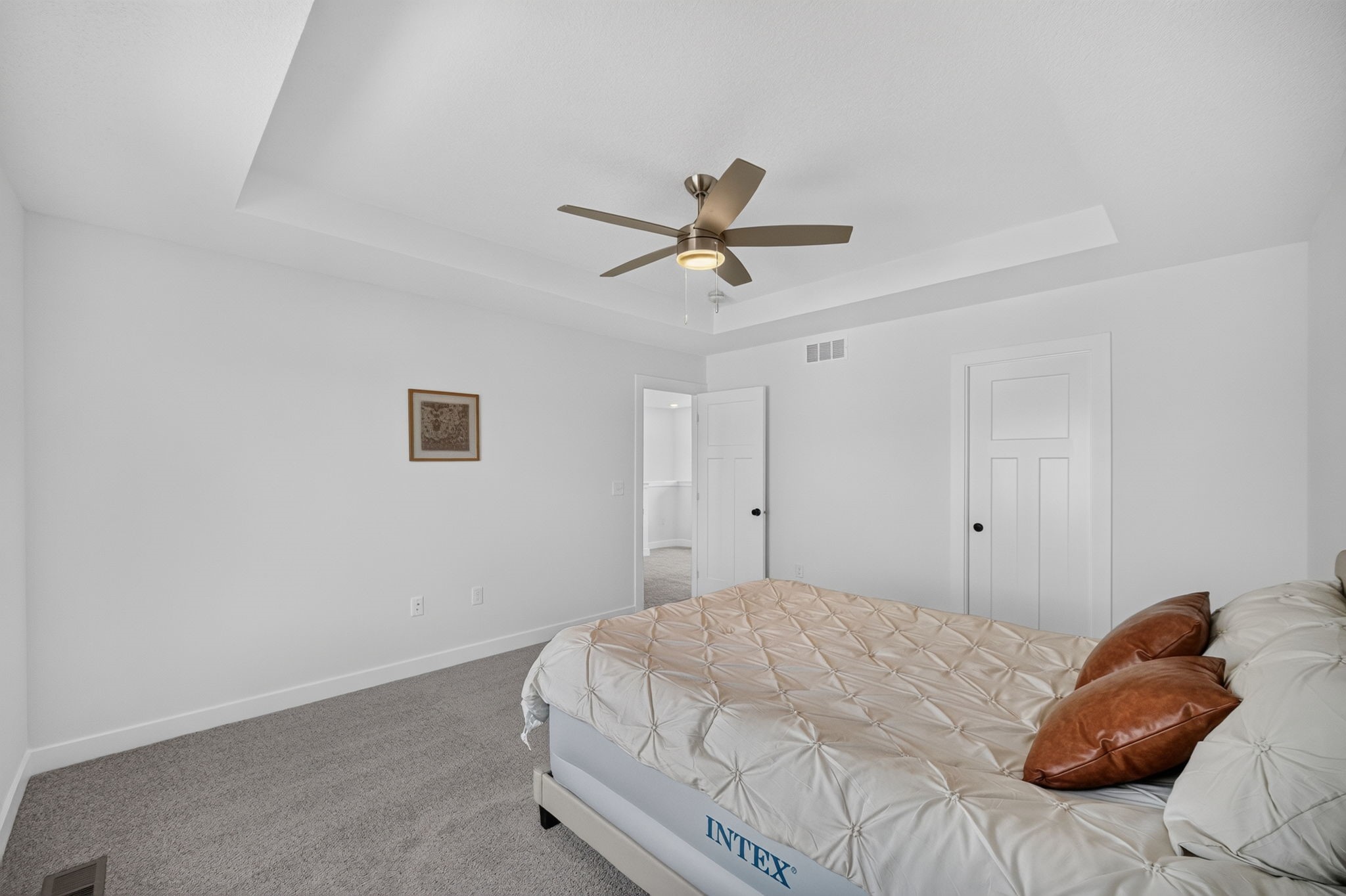 253 NW Waverly Drive