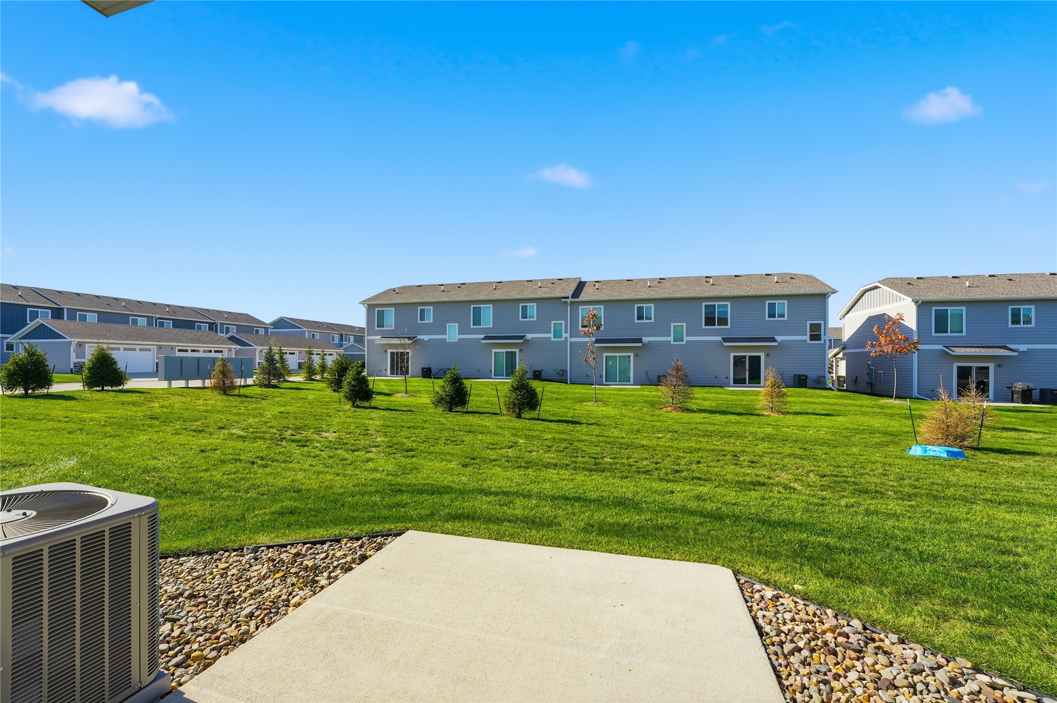 216 NW Waverly Drive