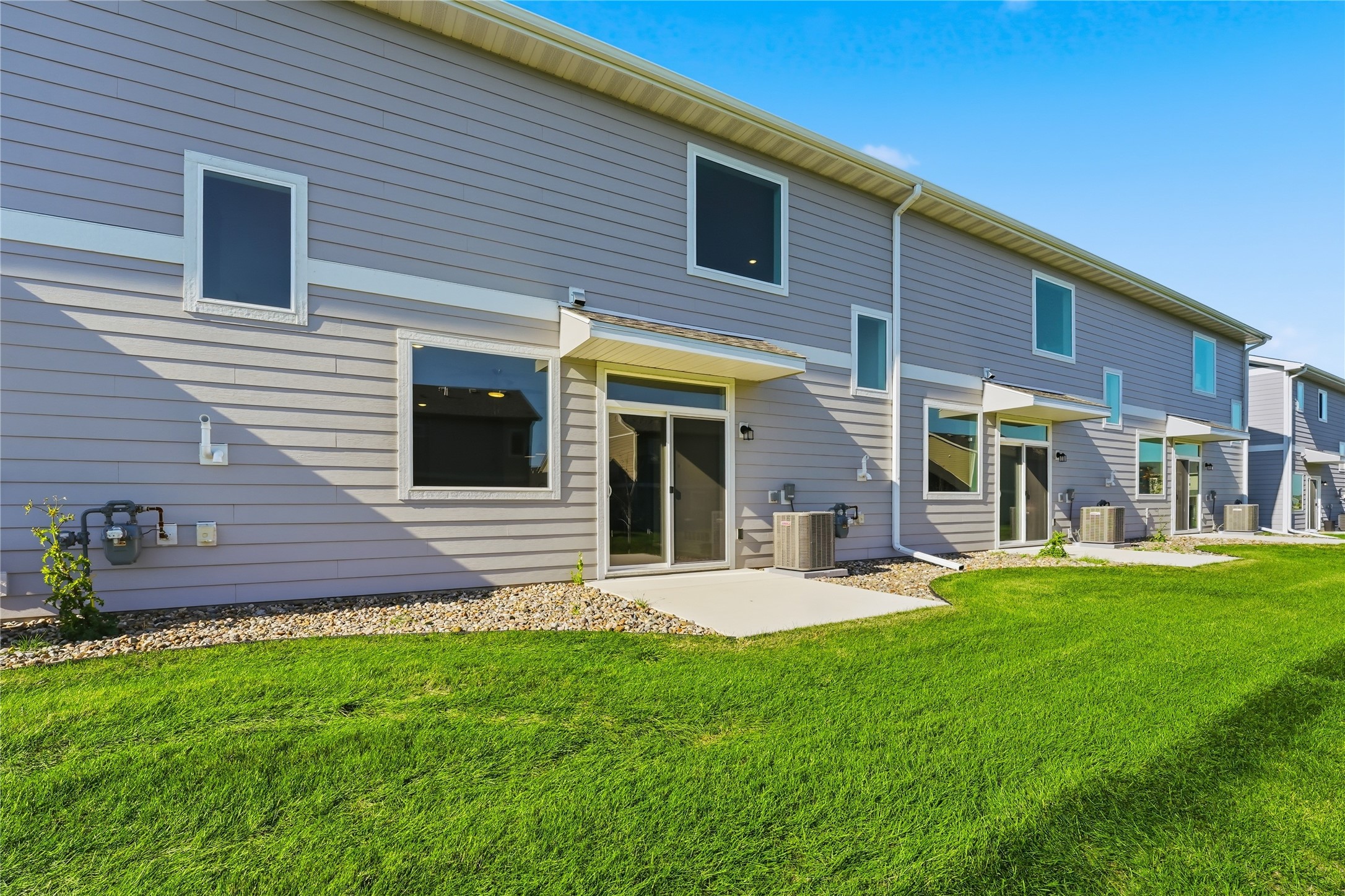249 NW Waverly Drive