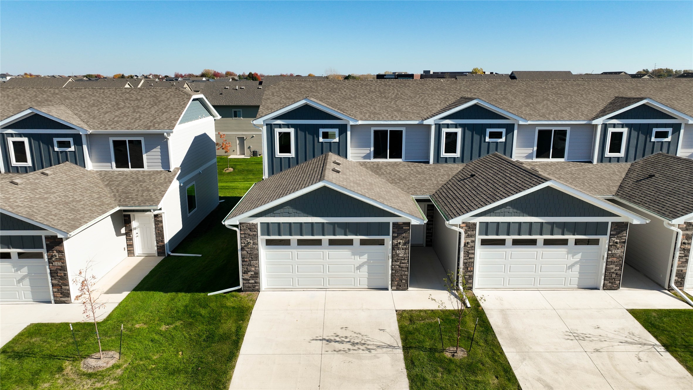 235 NW Waverly Drive
