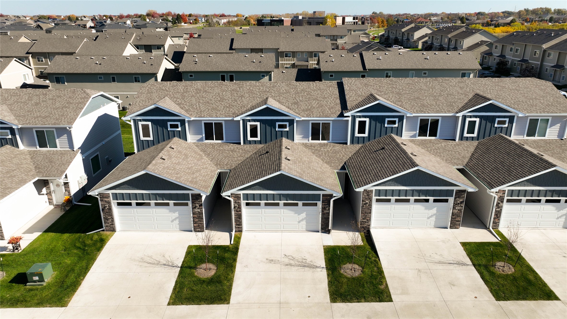 213 NW Waverly Drive