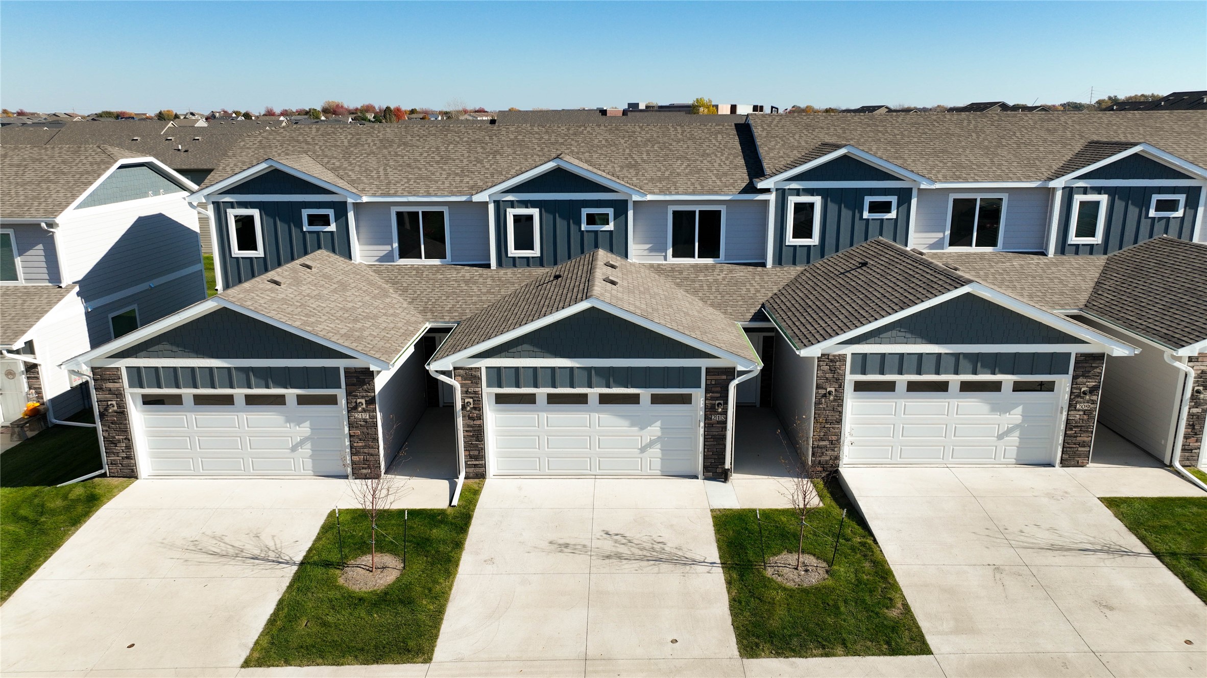 213 NW Waverly Drive