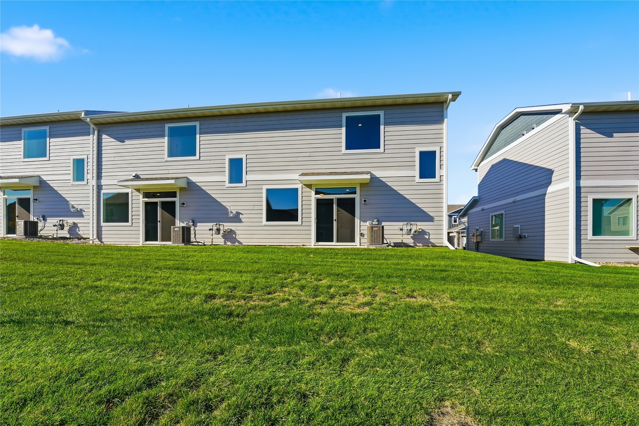 217 NW Waverly Drive