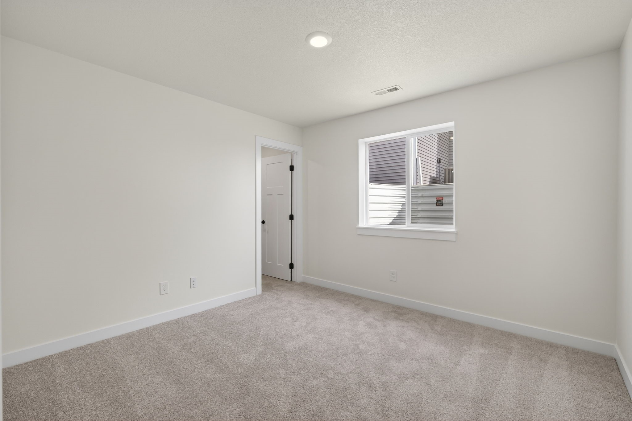 724 Plainside Avenue