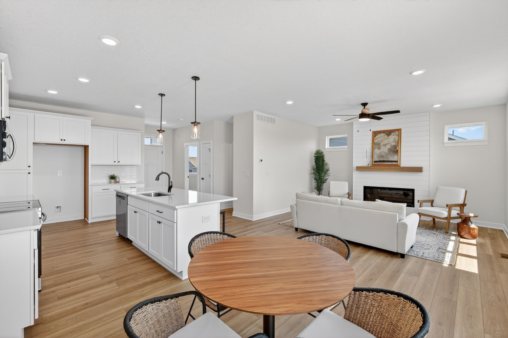 724 Plainside Avenue