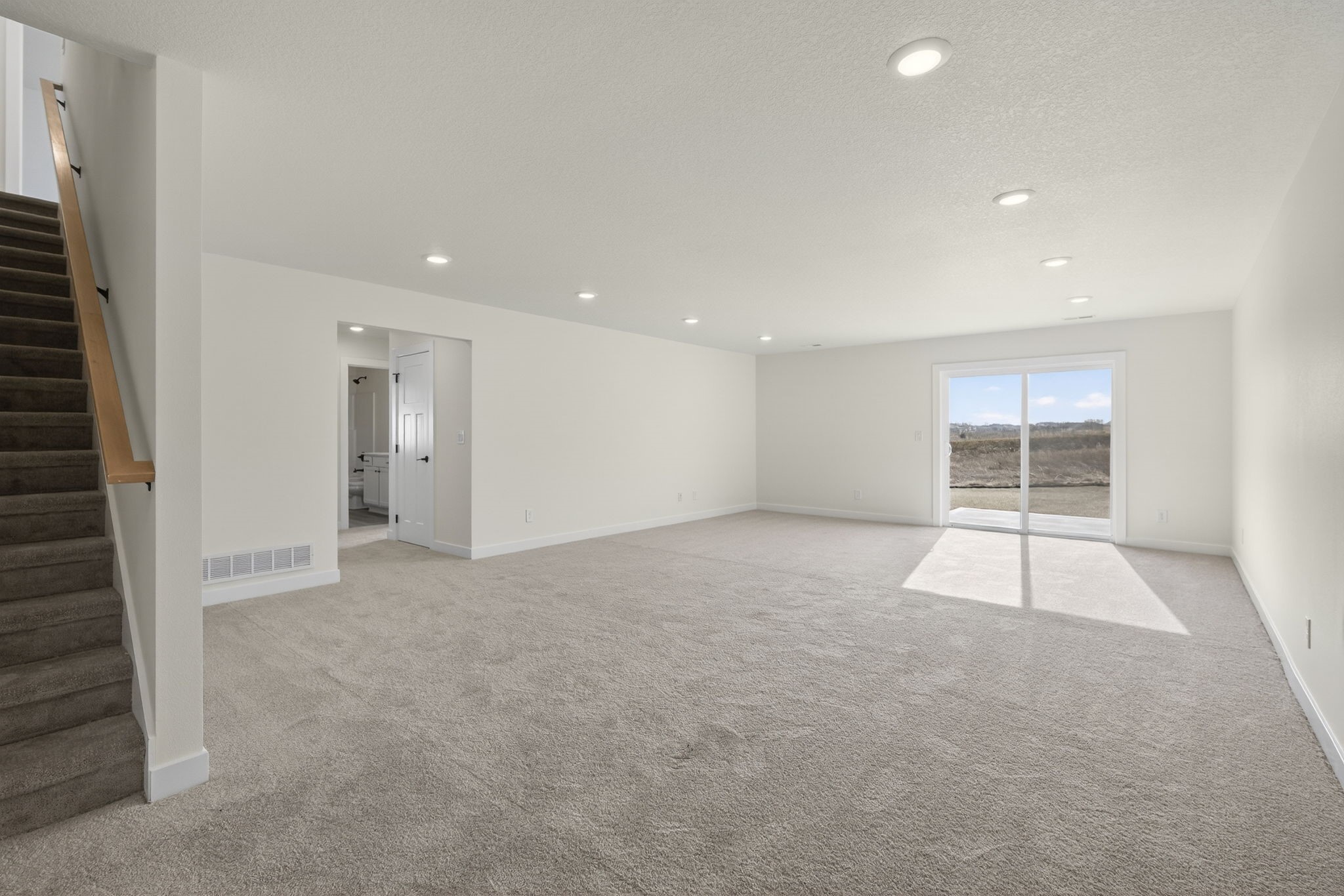 724 Plainside Avenue