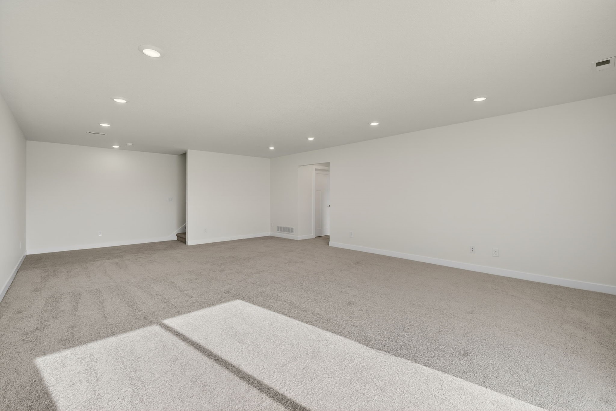 724 Plainside Avenue