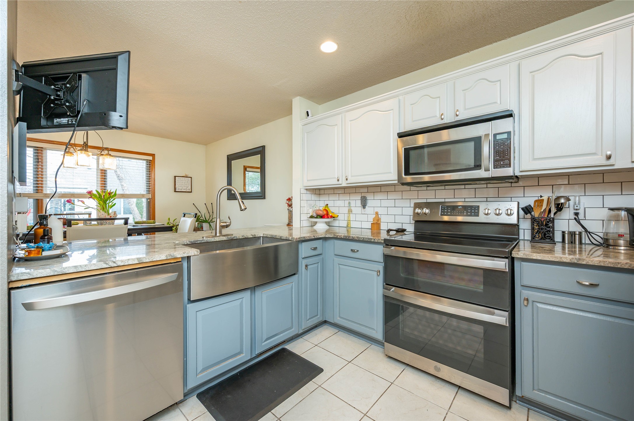 2811 SE 22nd Street 220