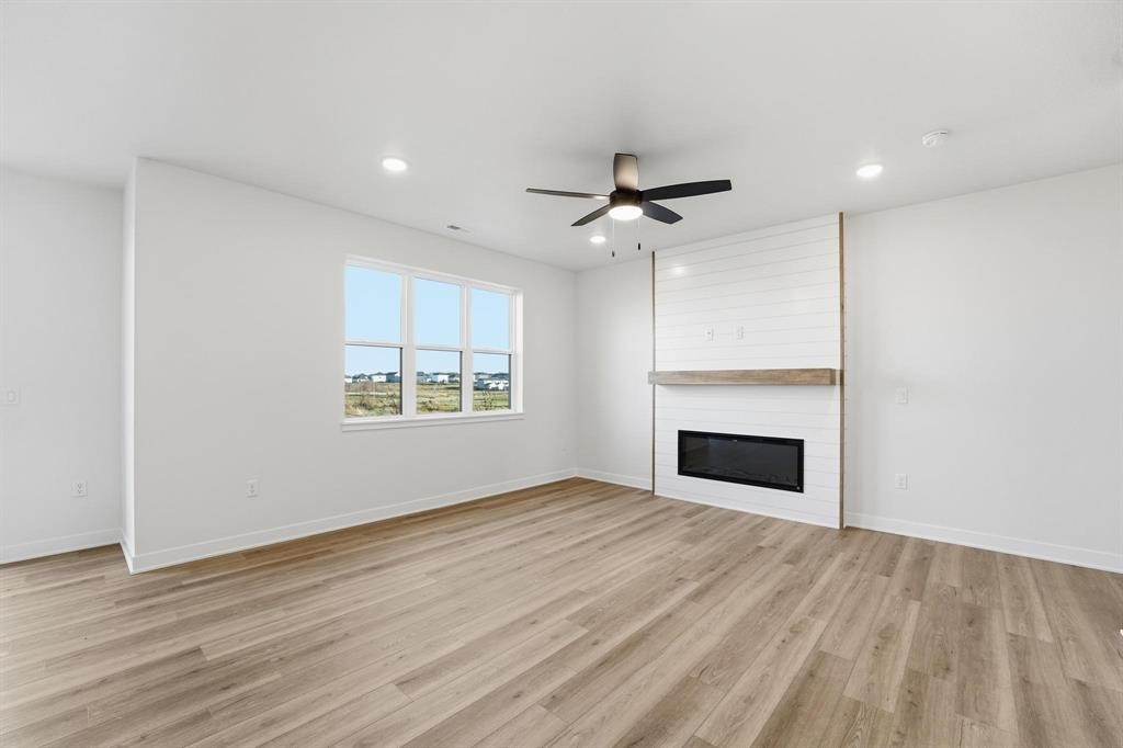 1367 Meadow Rose Place