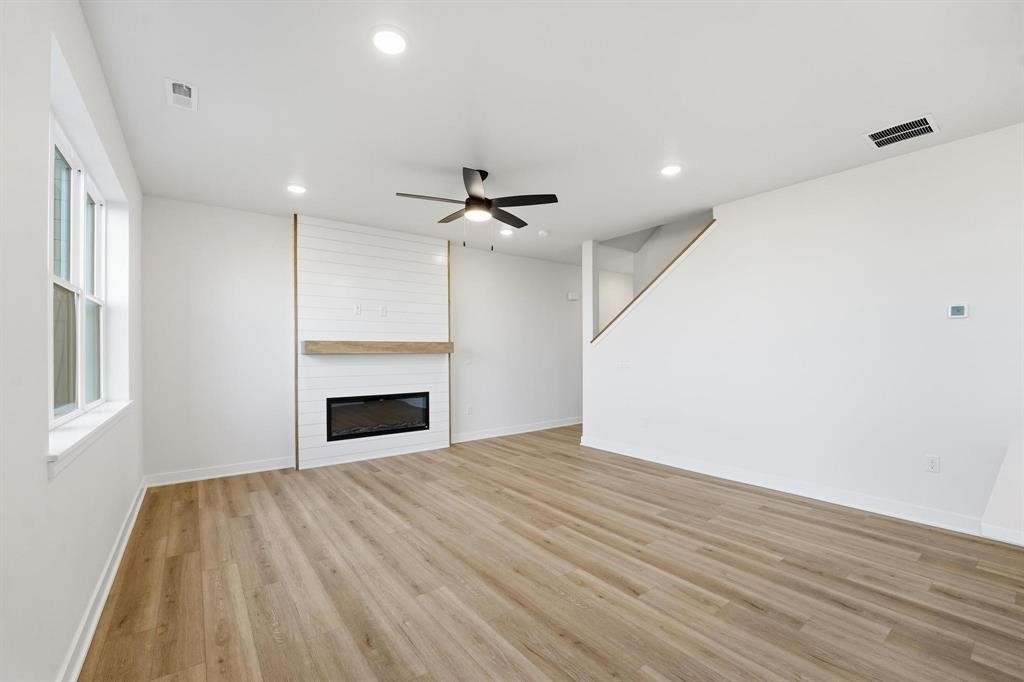 1367 Meadow Rose Place