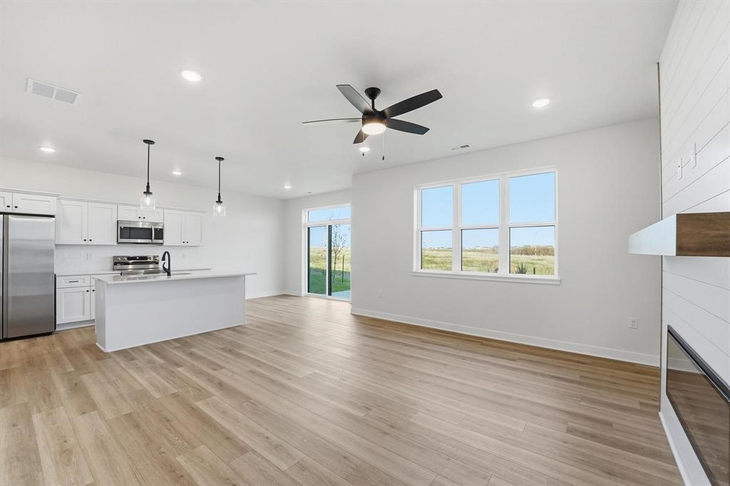 1367 Meadow Rose Place