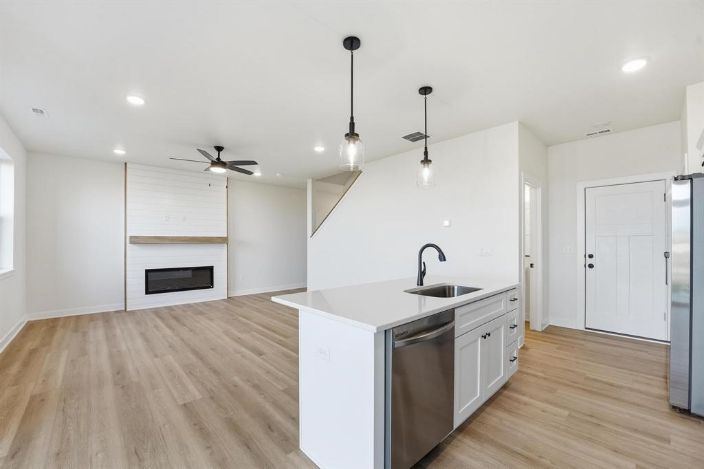 1367 Meadow Rose Place