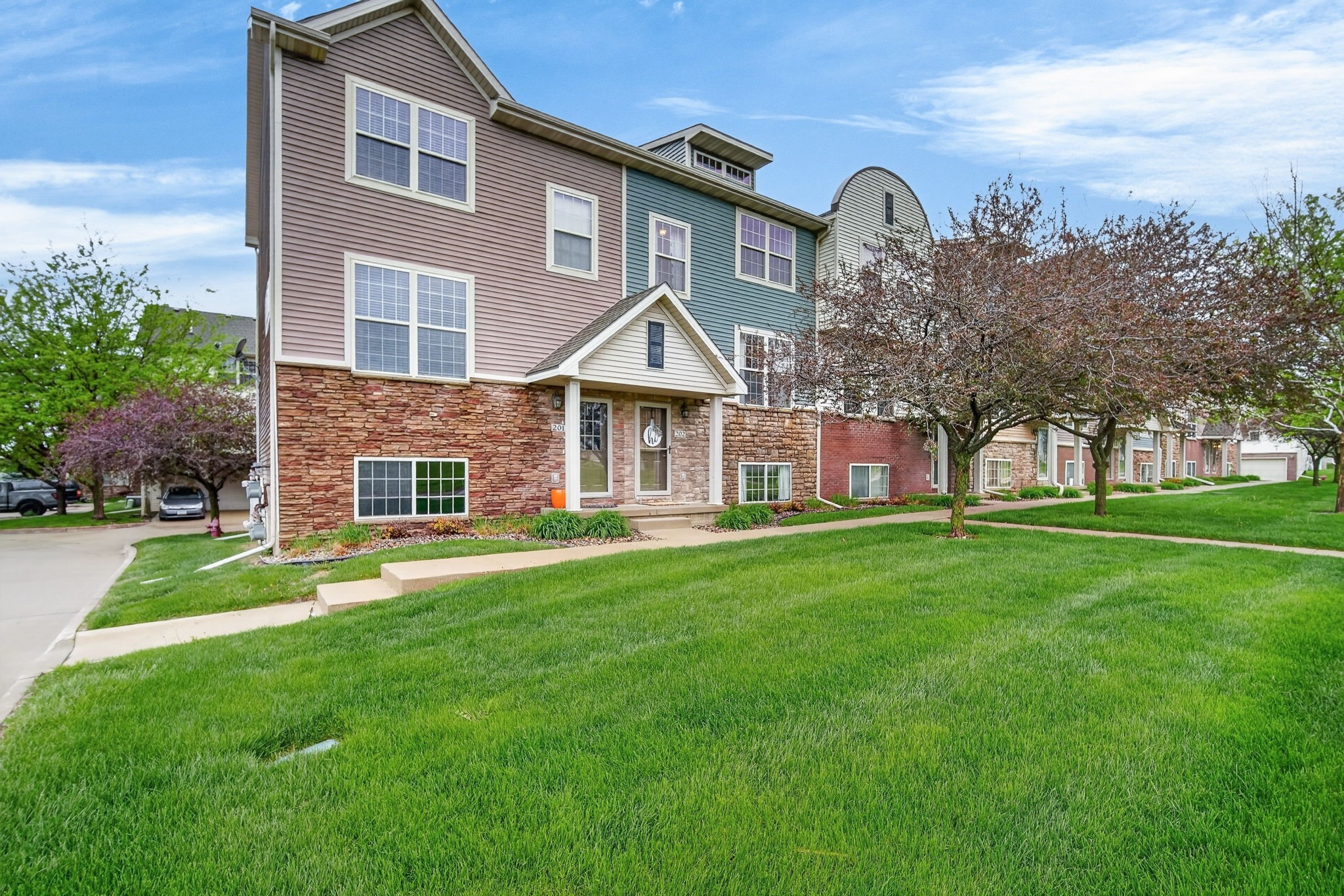 3600 SE Glenstone Drive 202