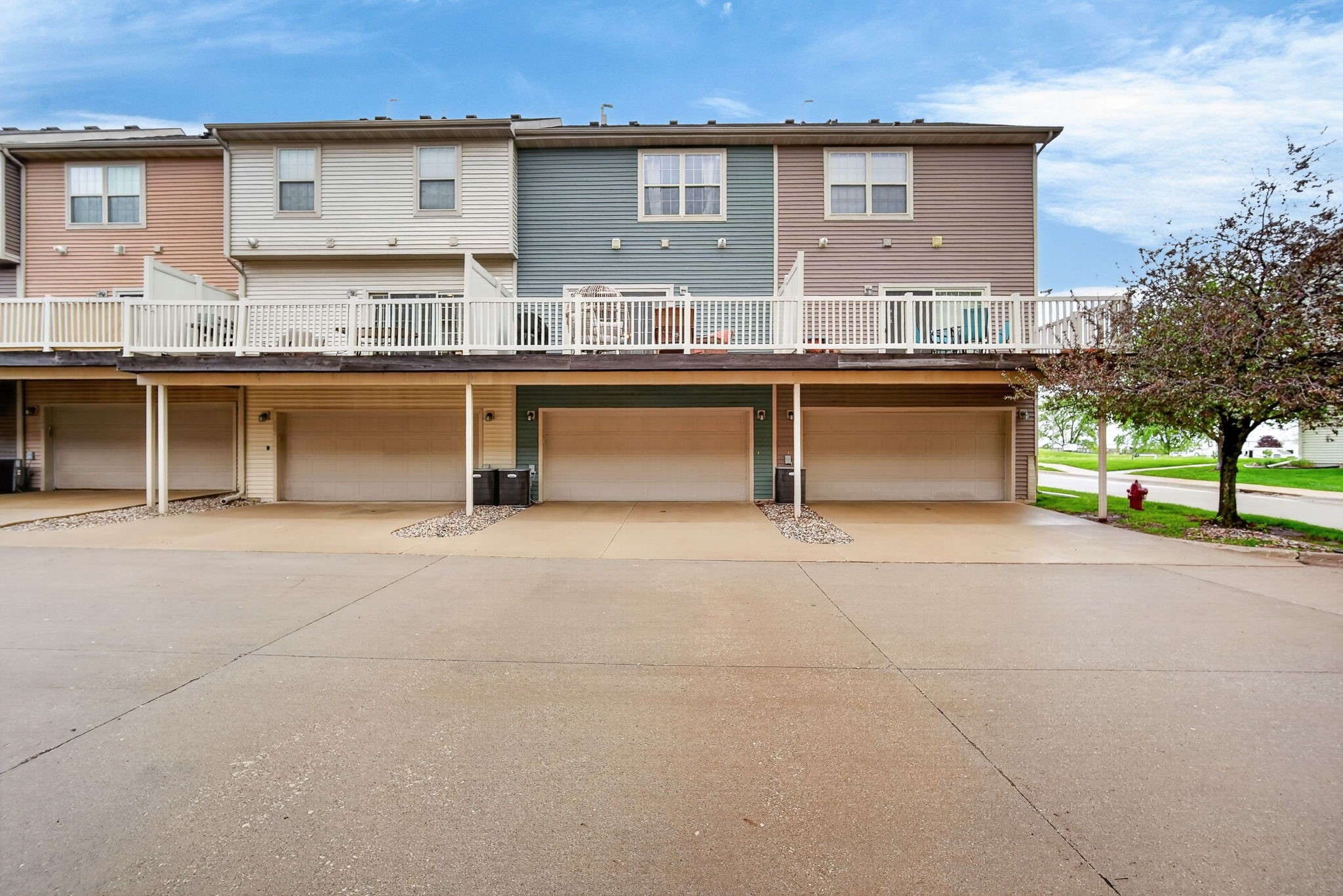 3600 SE Glenstone Drive 202