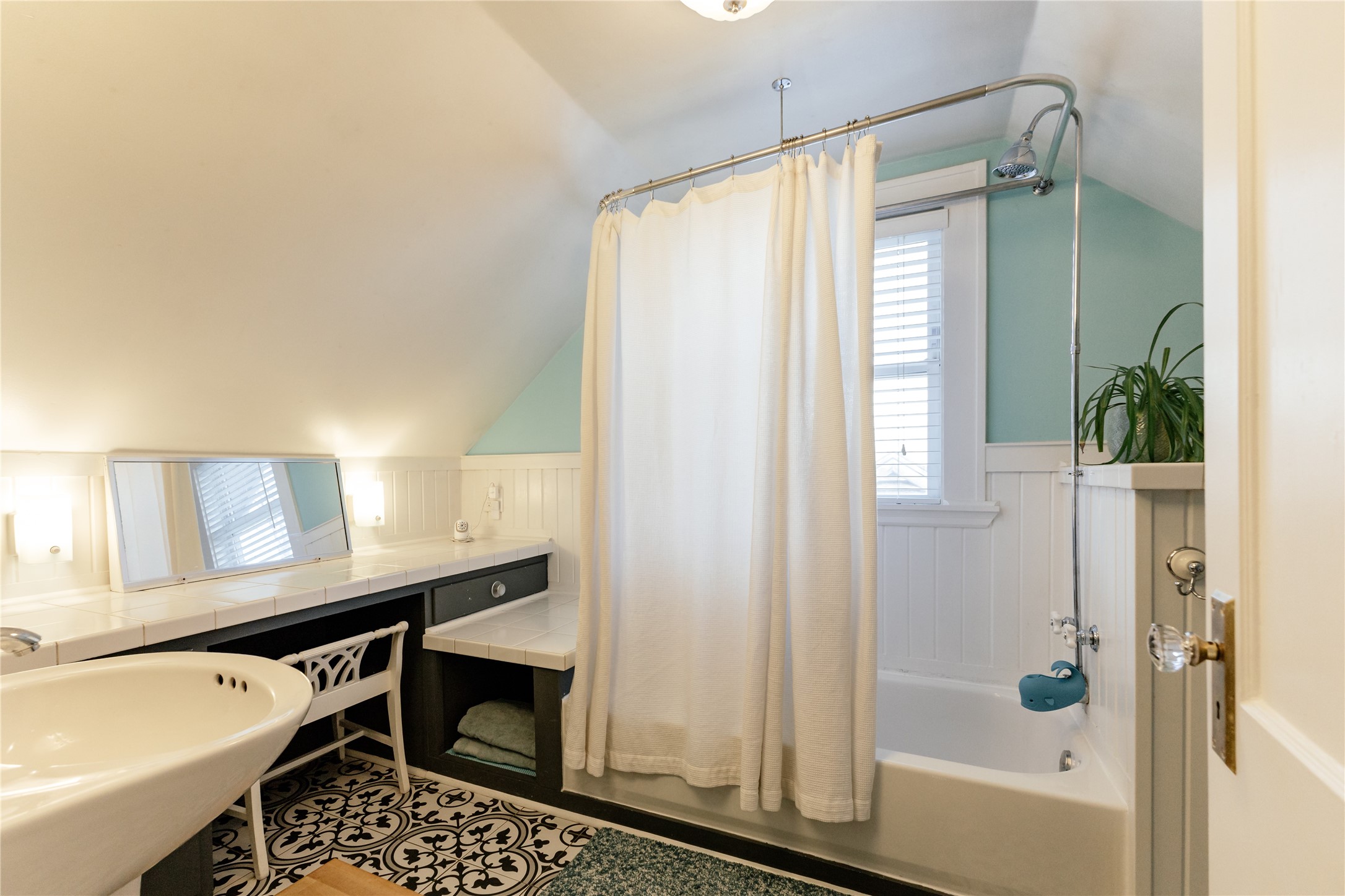 3321 SW 13th Place