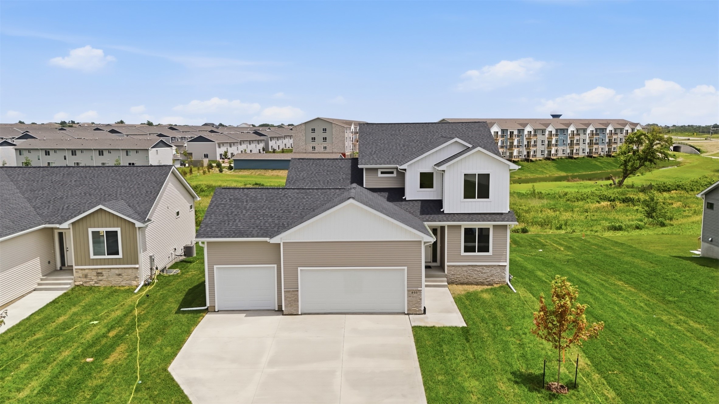 895 11th Street