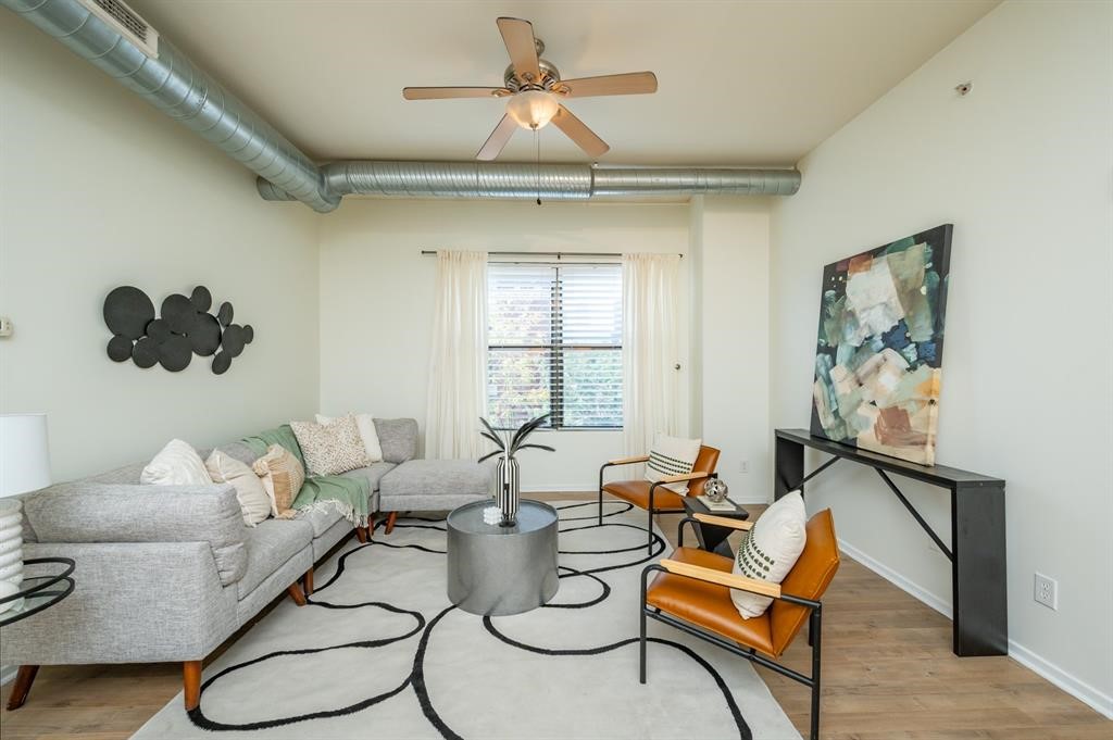 400 E Locust Street 207