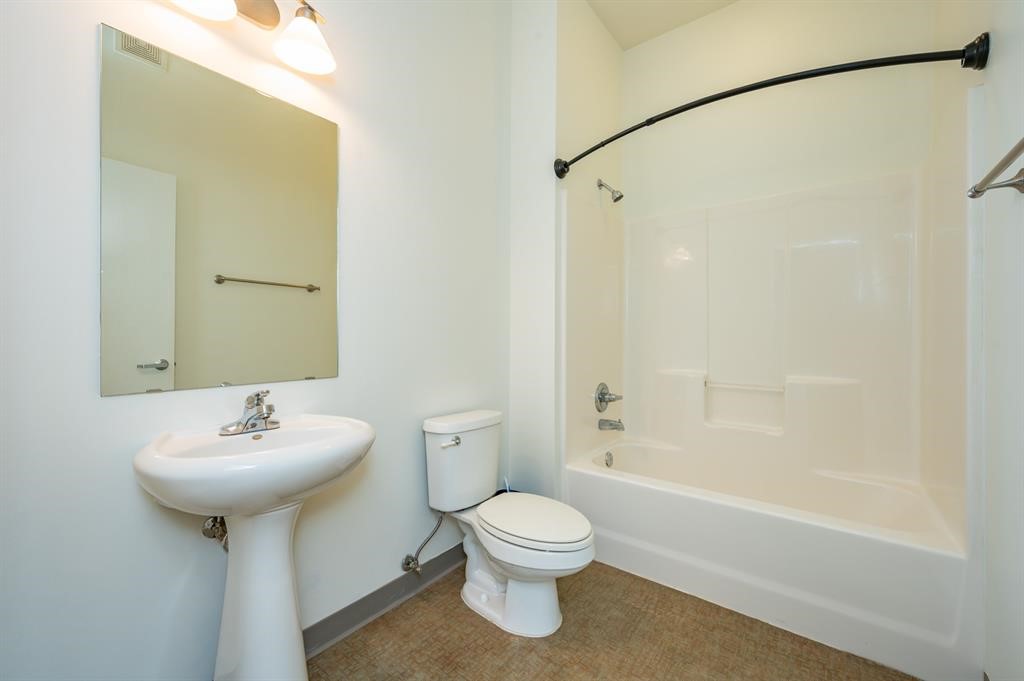 400 E Locust Street 207